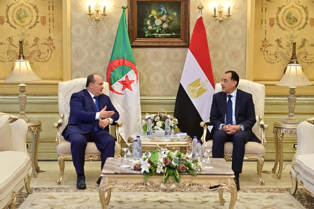 Algerian Prime Minister Arrives in Cairo to Bolster Bilateral Ties