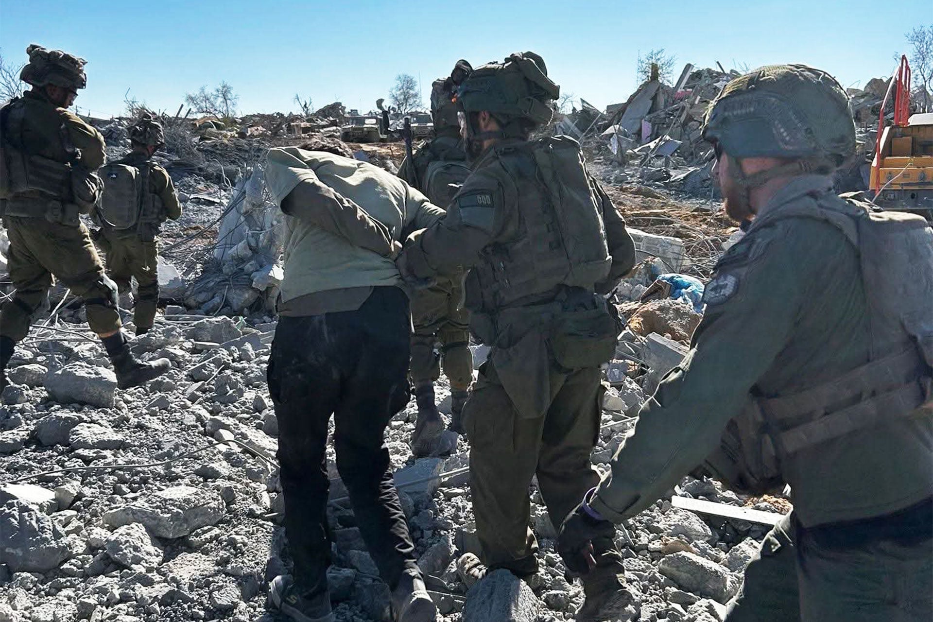 IDF Arrests Rafah Fighters, Sparks Outrage Online
