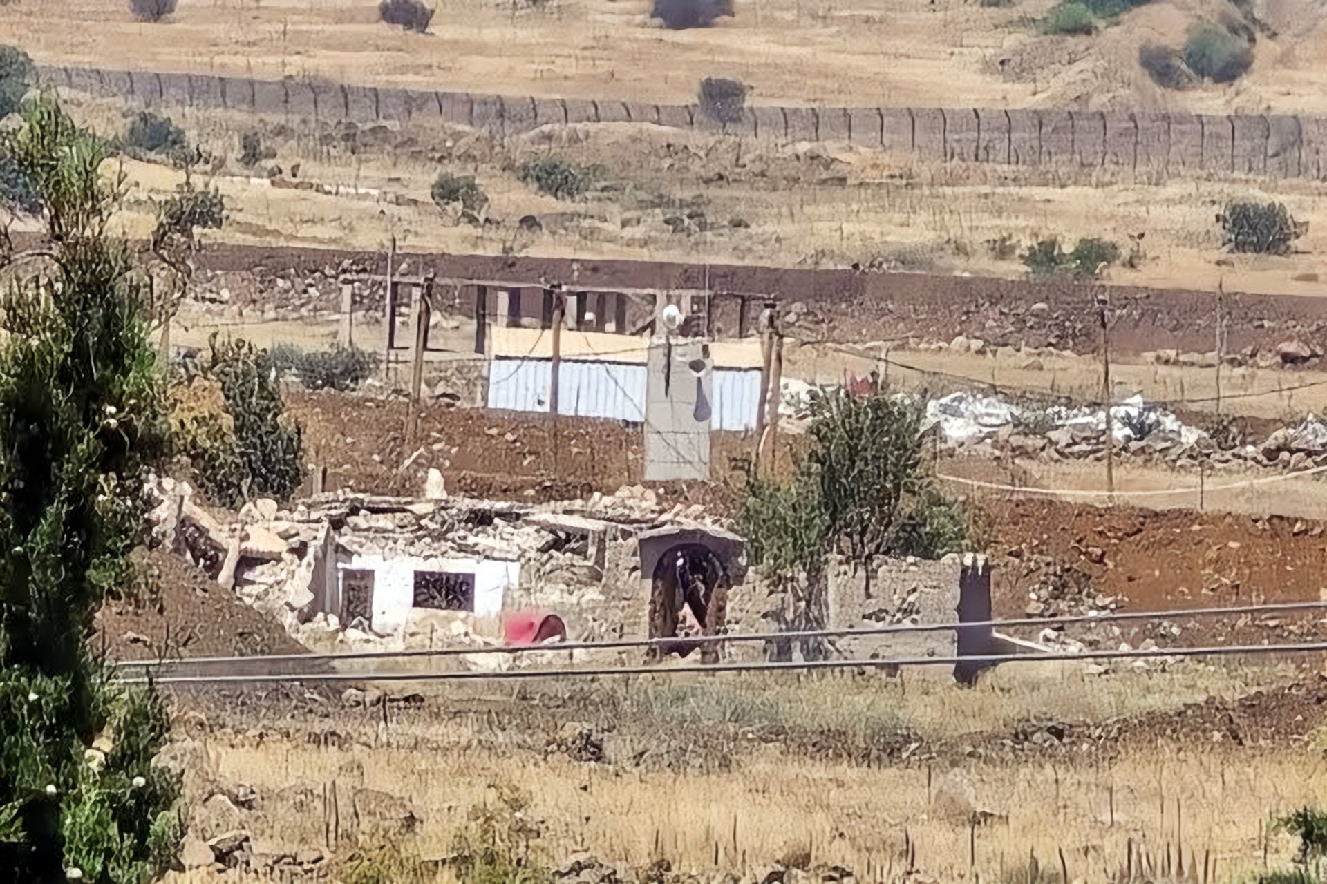 Israeli Army Returns Citizens Who Attempted to Settle in Syria