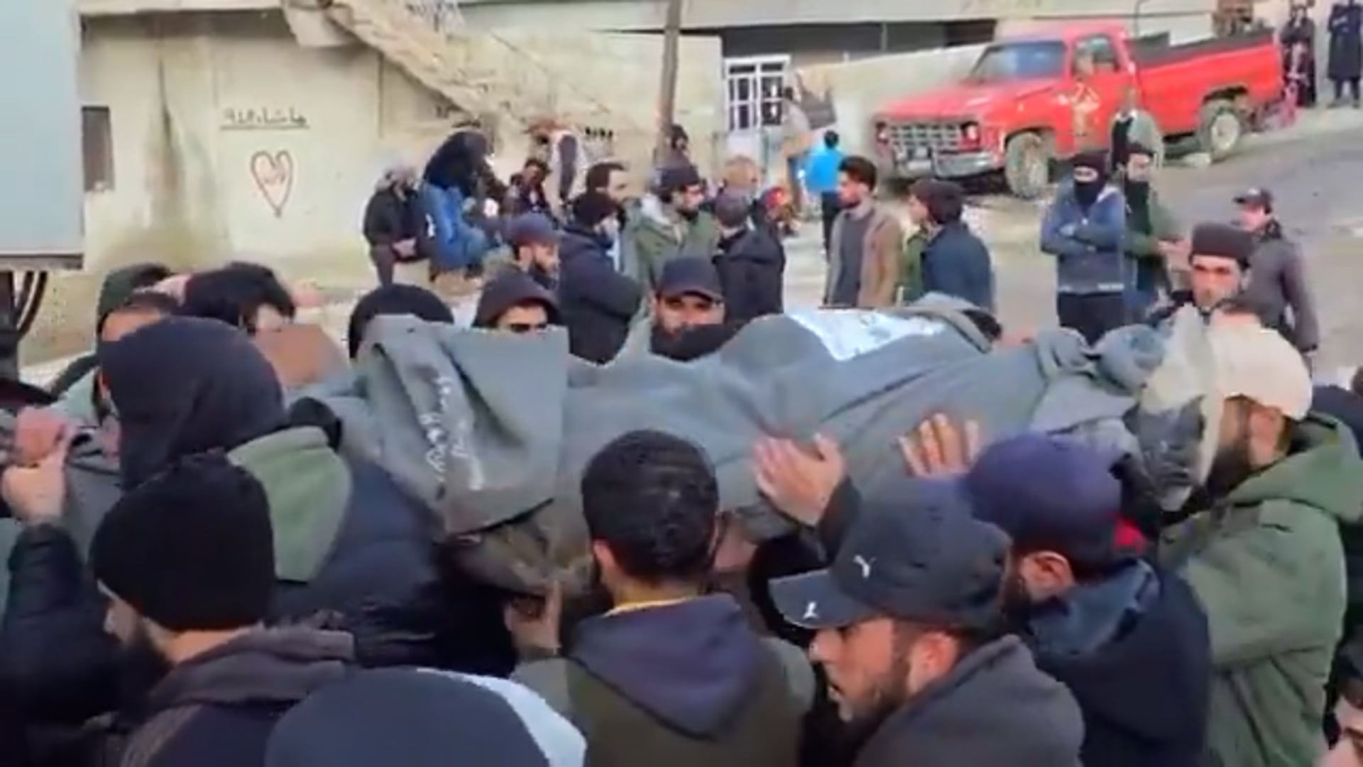 مغردون: جنود الاحتلال هربوا من مواجهة الأهالي في بيت جن وردو