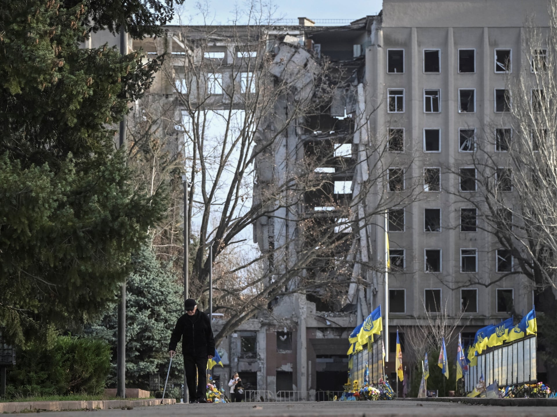 Russia Eyes US Peace Plan as Ukraine Rejects Land Concessions