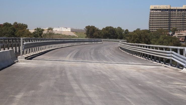 New Highway Section Opens, Easing Traffic in Algiers