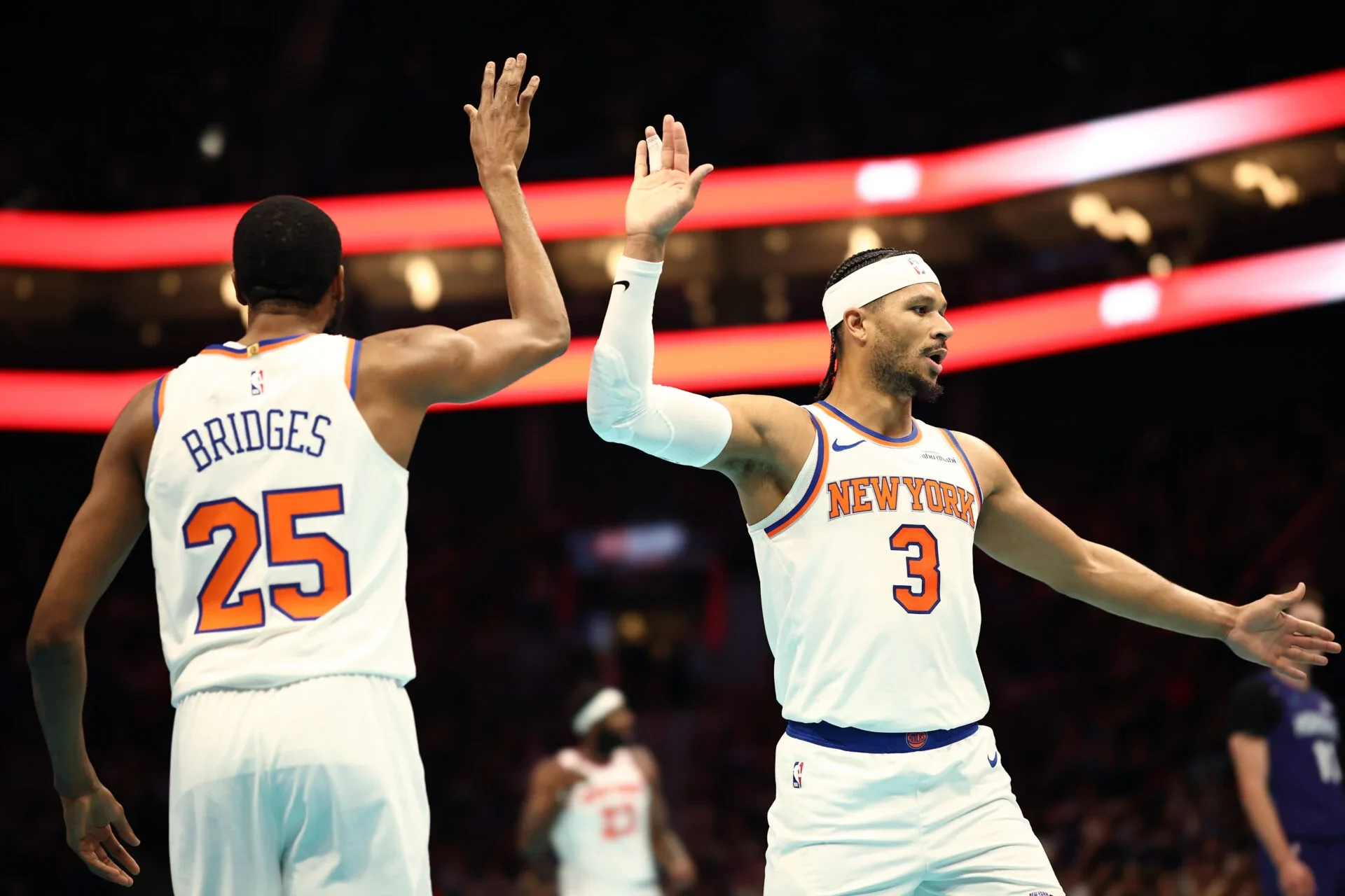 Knicks Advance to NBA Cup Quarterfinals After Victory Over Bucks