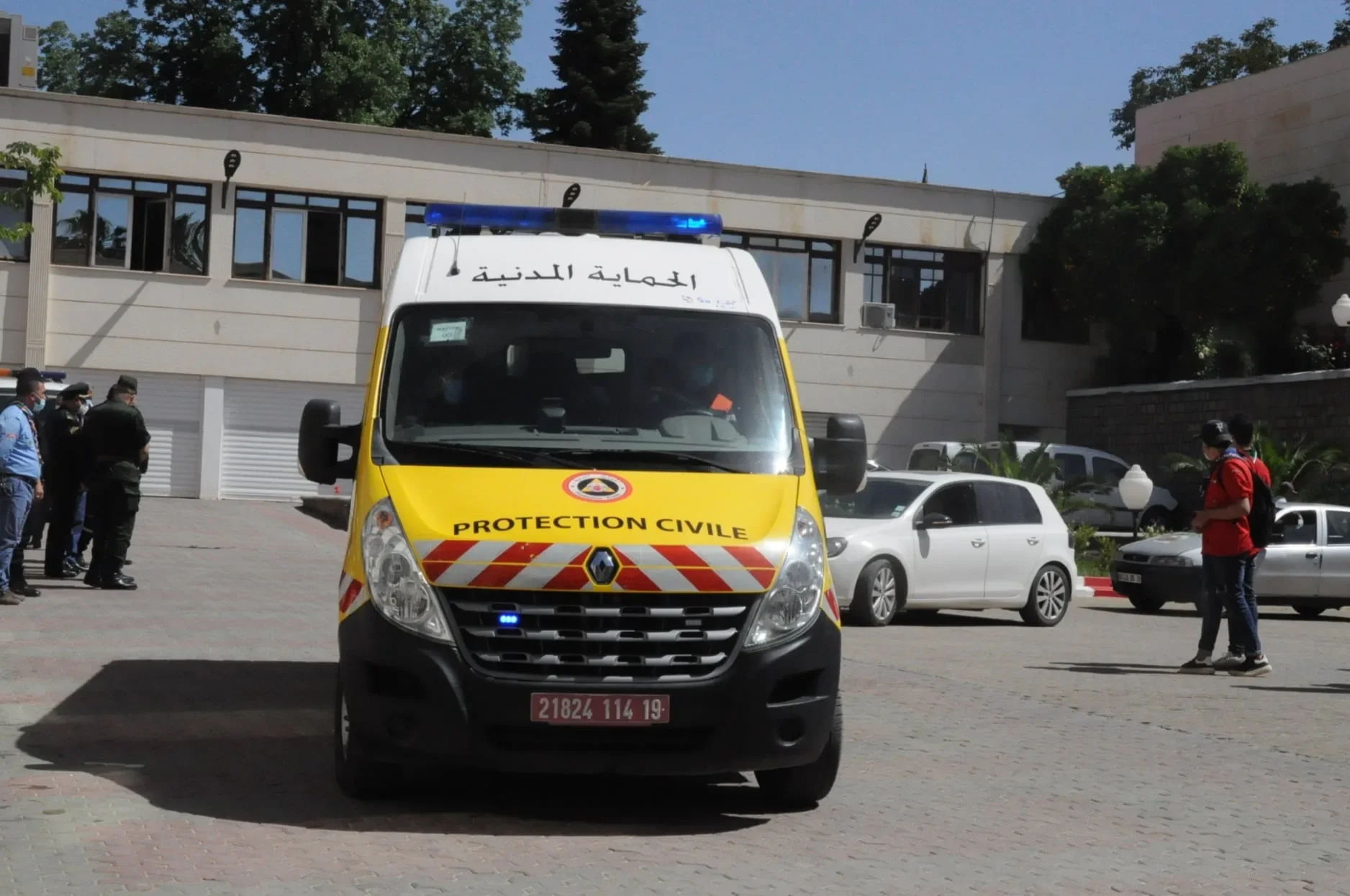 Road Accident in Tamanrasset Injures Sixteen