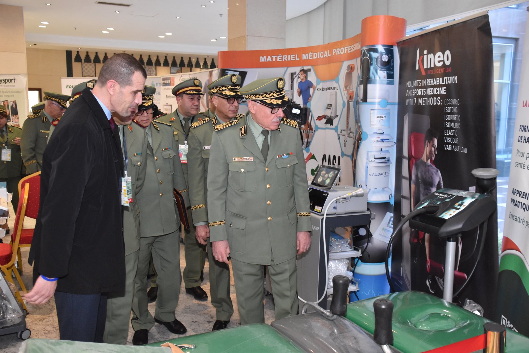 Bouchaoui Military Hospital Hosts Medical-Surgical Conference