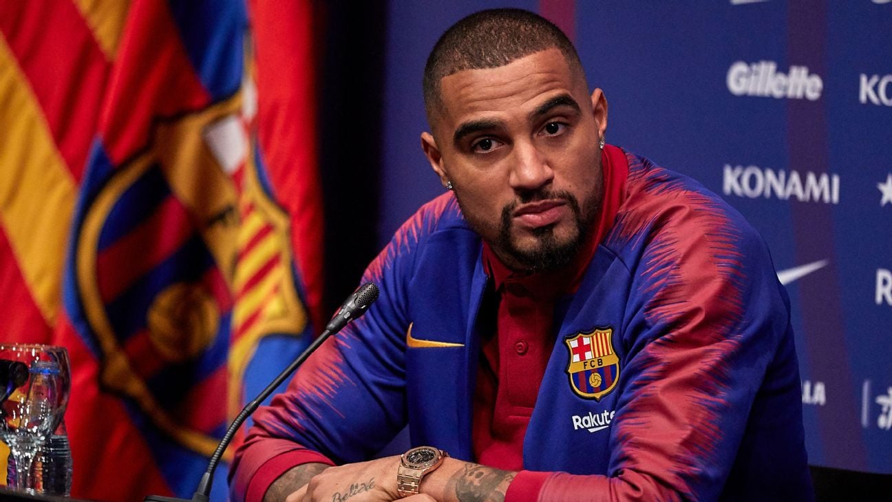 Boateng: Barcelona Forced Me to Praise Messi!