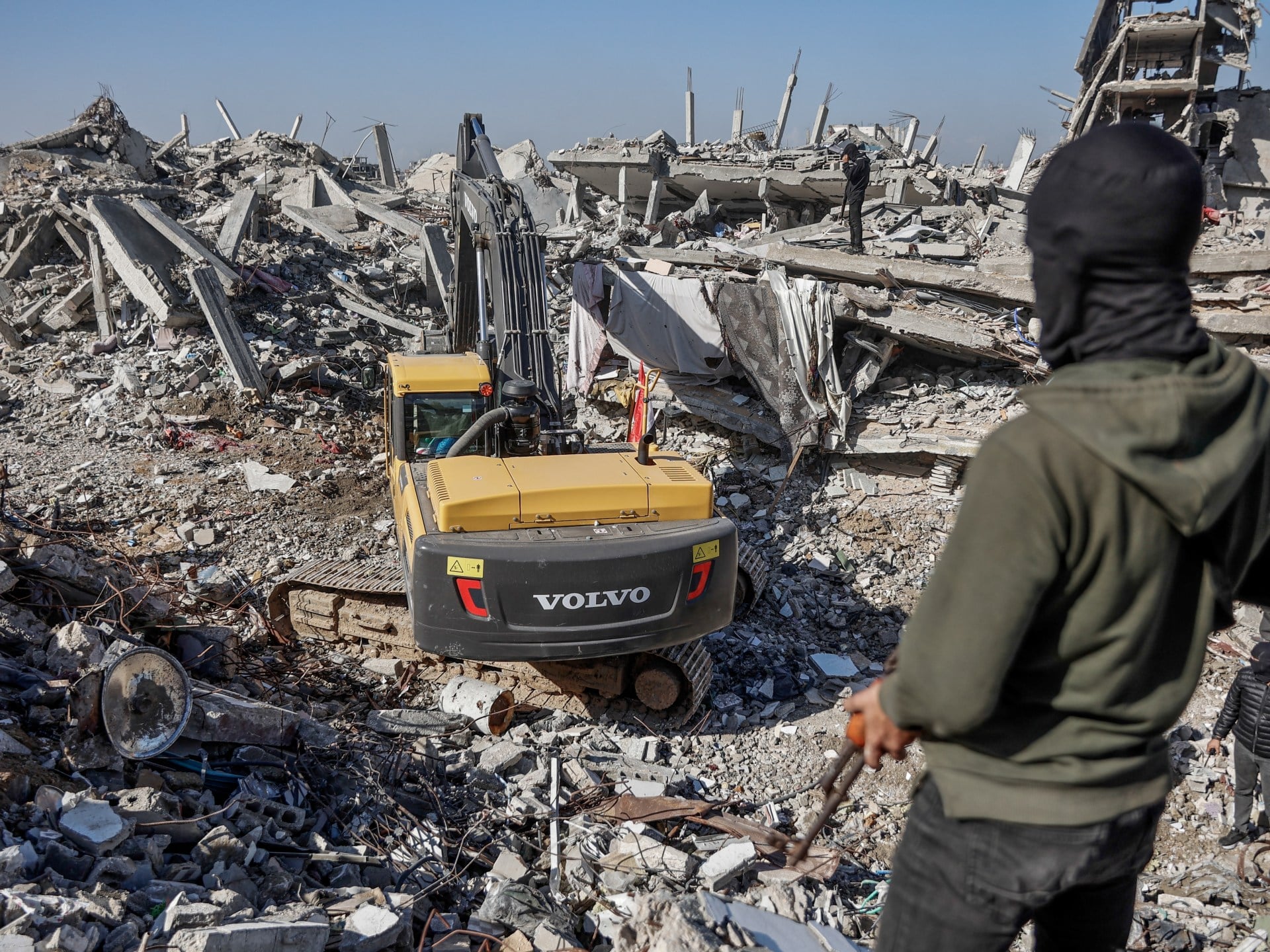 Gaza: Casualties Mount Amid Search for Missing Israeli Soldier