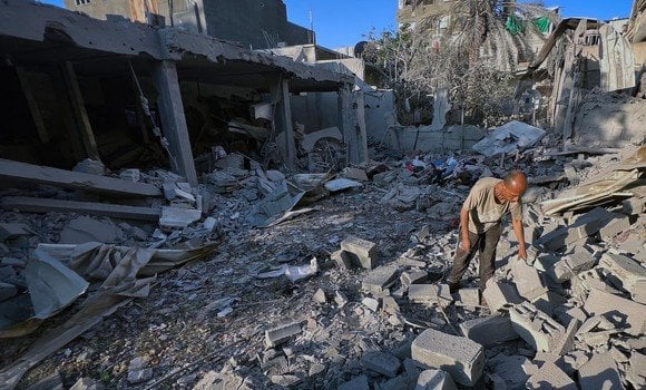 Israeli Forces Intensify Gaza Strikes Despite Truce