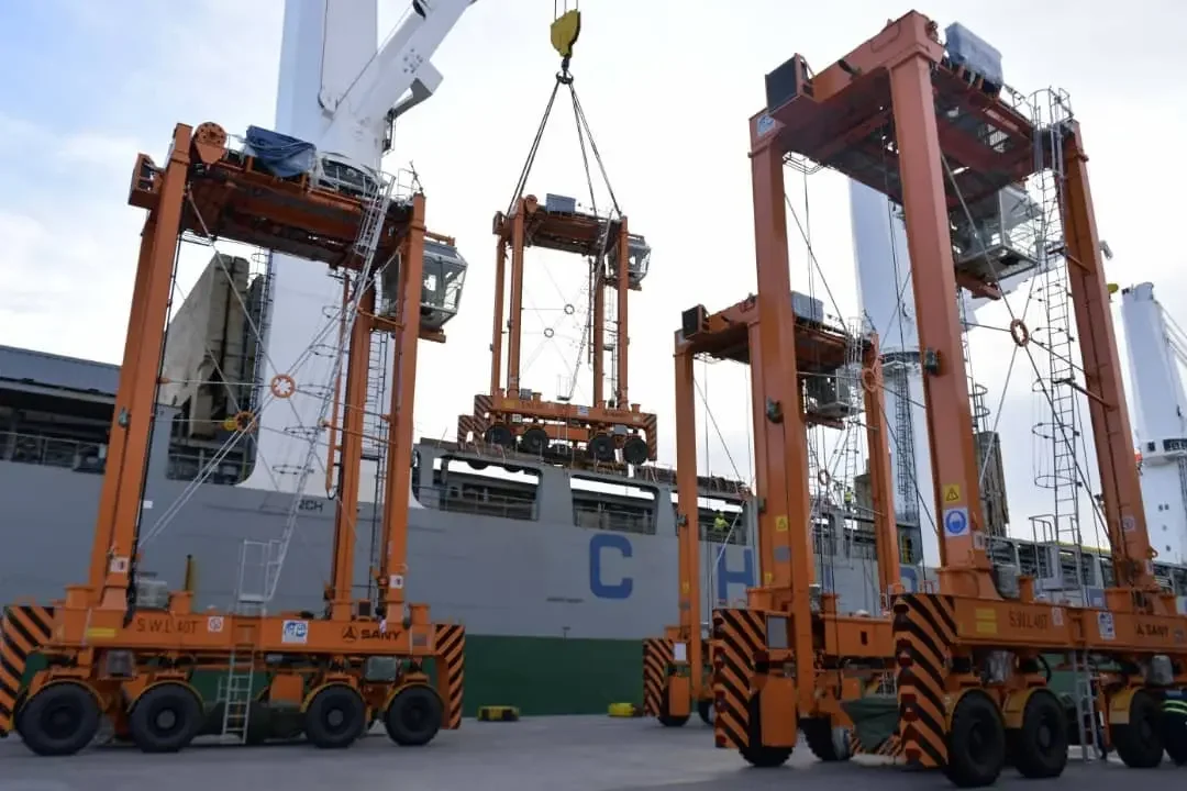 Port of Algiers Boosts Capacity with New Container Handling Equipment