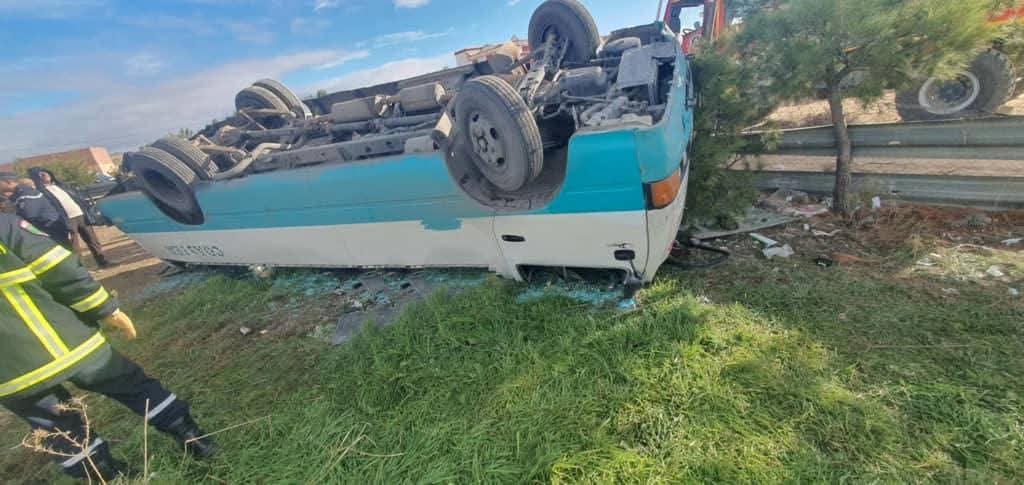 Tragedy Strikes Tebessa: Child Dies, 15 Injured in Bus Accident