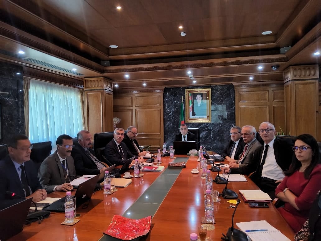 Minister Adjjal Convenes Meeting with Sonelgaz Executives