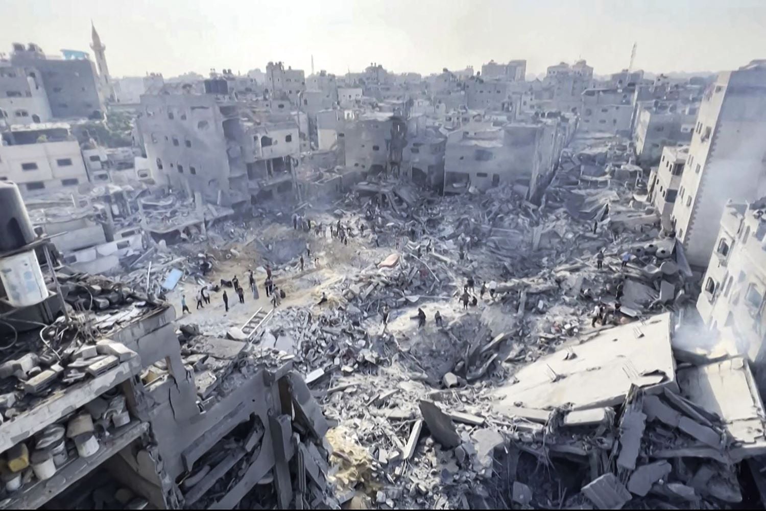 Palestinian Woman Killed, Others Wounded in Gaza Shooting