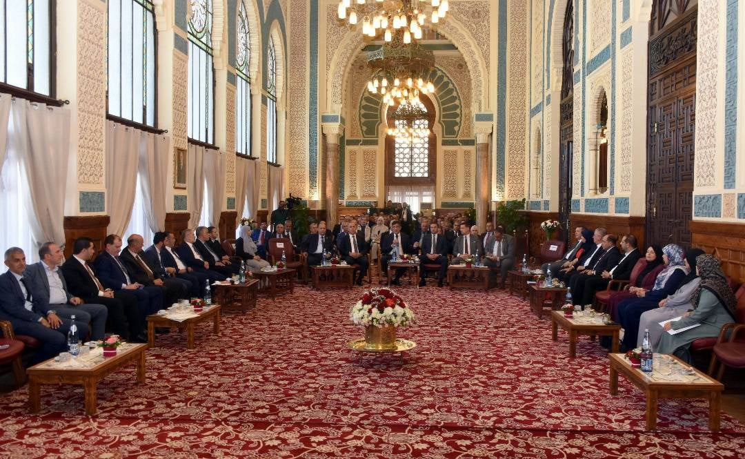 Algiers Governor Meets with Parliamentarians to Discuss Development