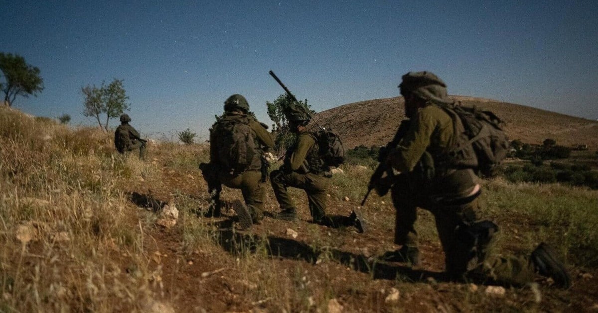 Israeli Forces Conduct Incursion Near Syrian Town