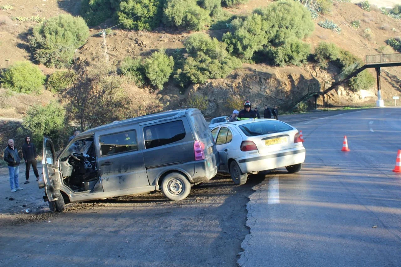 Multiple Injuries Reported in Medea Collision, Children Among Victims
