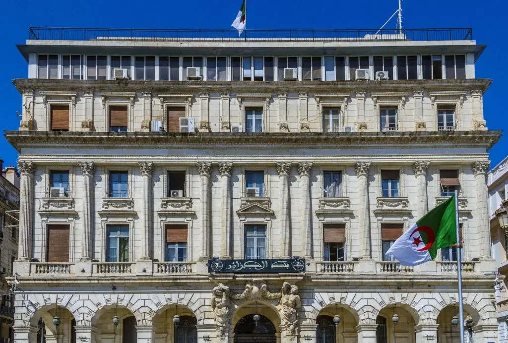 Bank of Algeria Reminds Citizens of Annual Travel Allowance