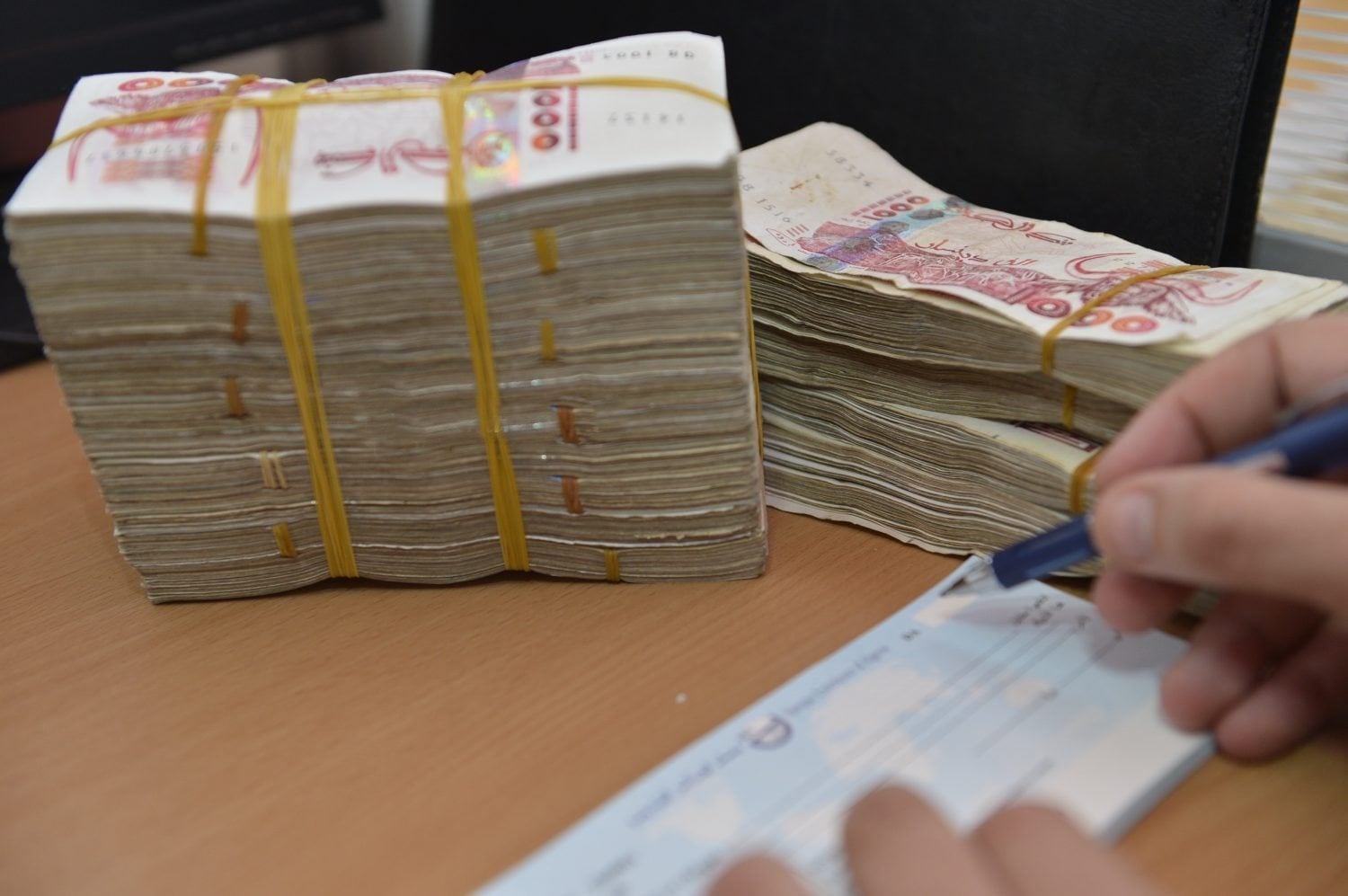 Over 420 Billion Dinars Allocated to Unemployment Benefits