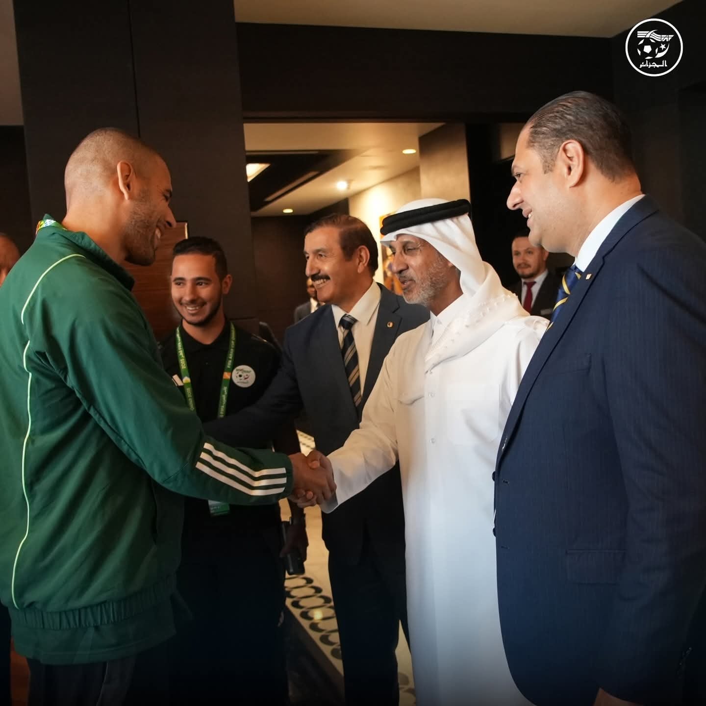 Qatari Sports Minister Visits Algerian National Team in Doha