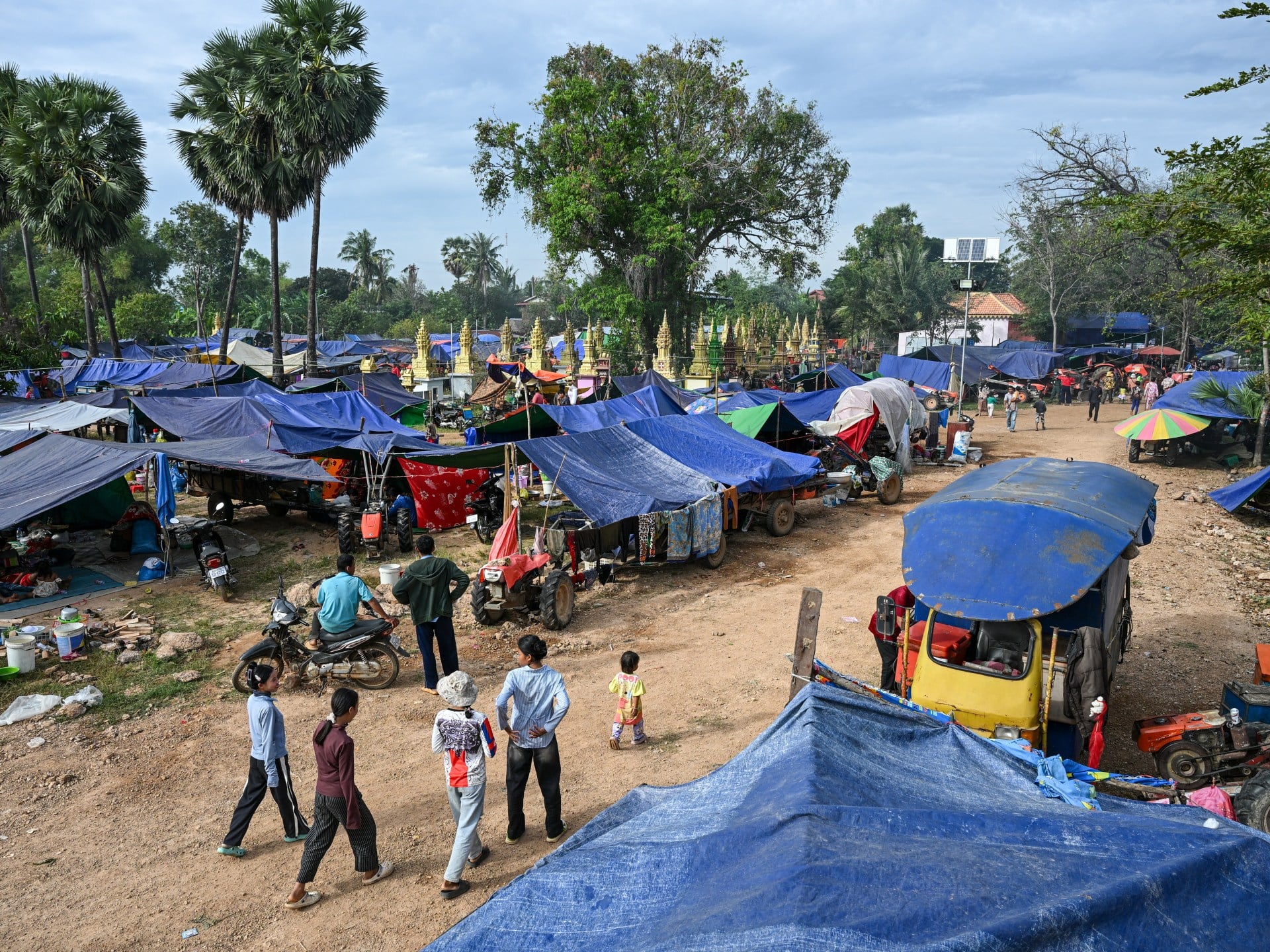 Border Clashes Escalate: Thai Casualties Mount, Mass Evacuations Underway