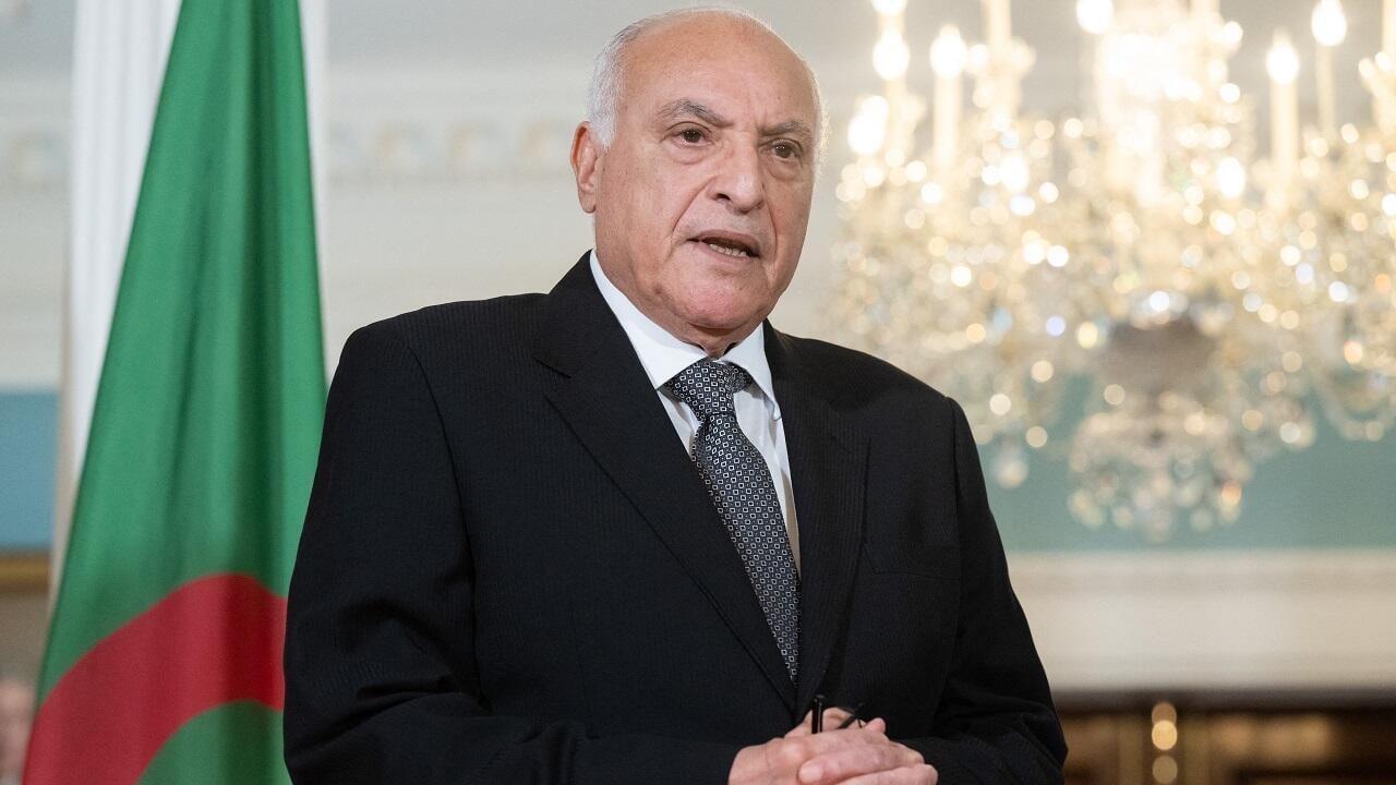Algeria, Tunisia Deepen Ties Based on Key Pillars