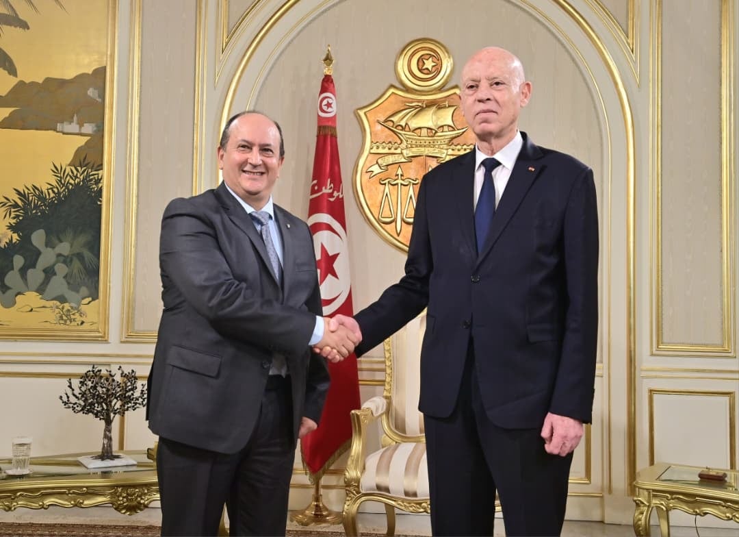 Algerian PM Seifi Gherbi Meets with Tunisian President Kais Saied