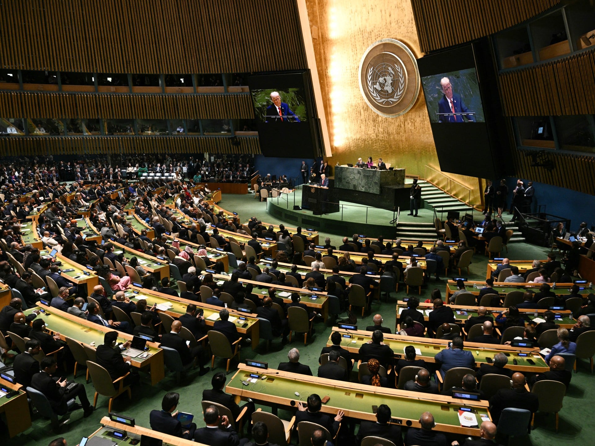 UN Adopts Resolution Demanding Aid Access to Gaza