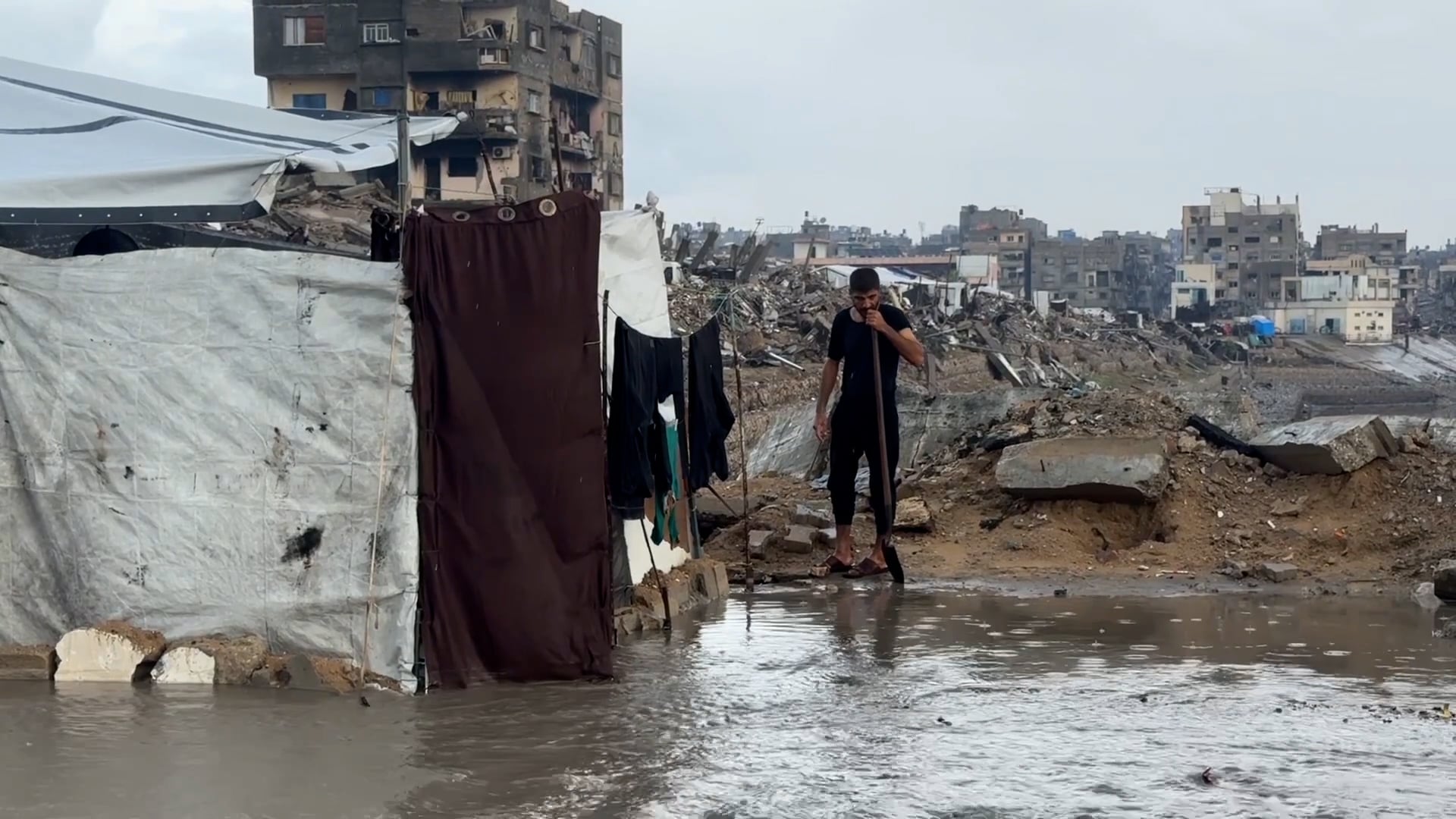 Gaza: Storm Kills 14 as UN Demands Aid Access