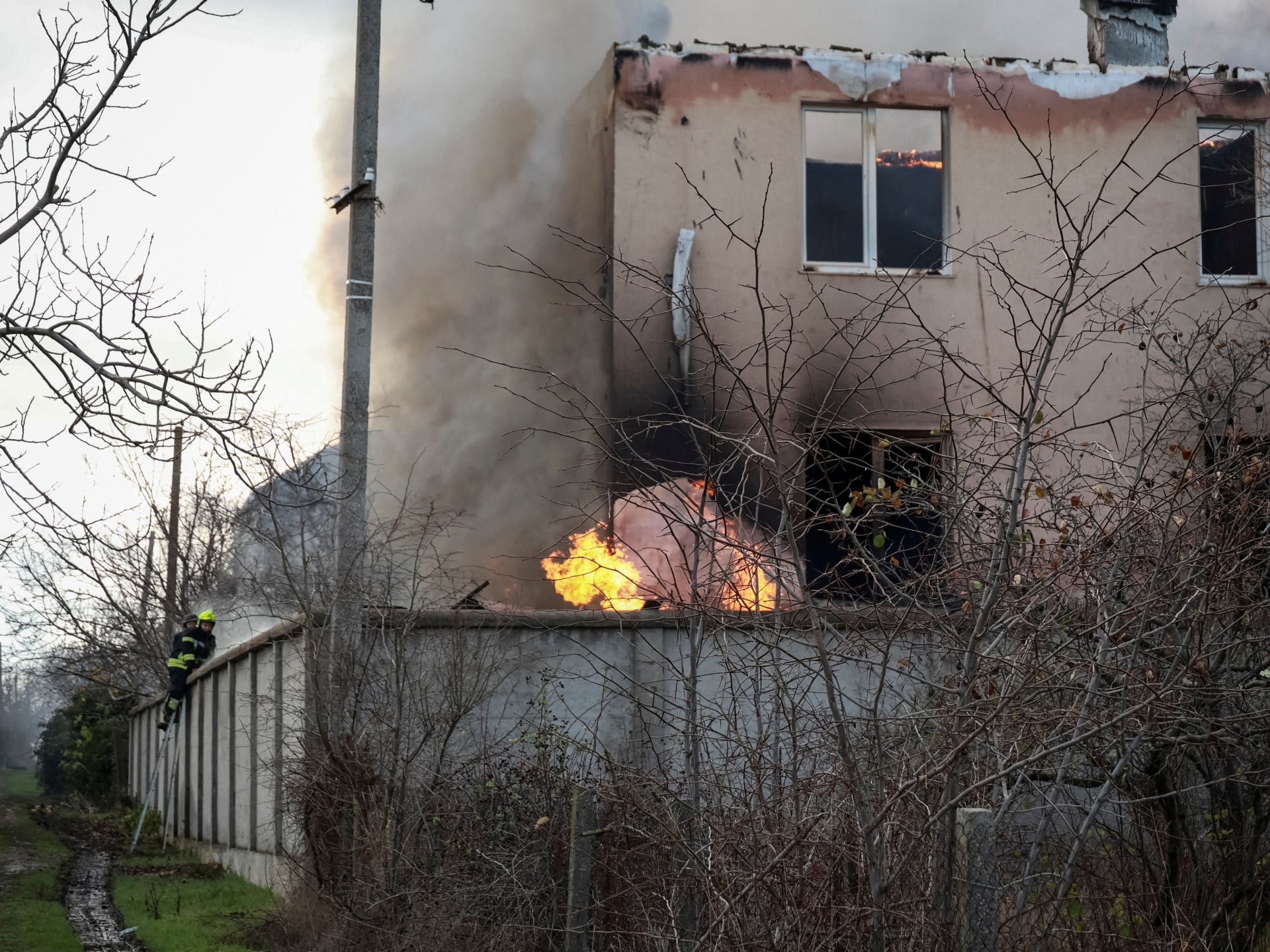 Airstrikes Intensify Between Russia and Ukraine