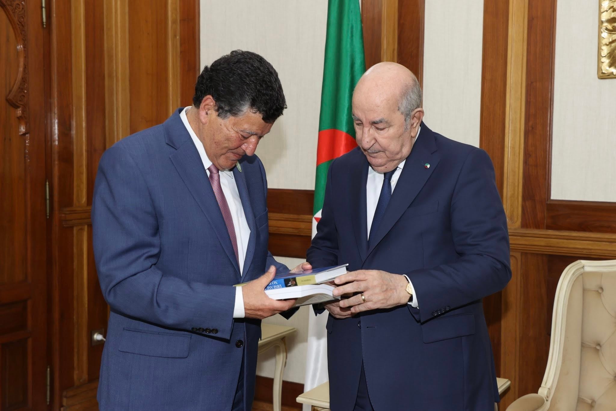 President Tebboune Receives Professor Elias Zerhouni