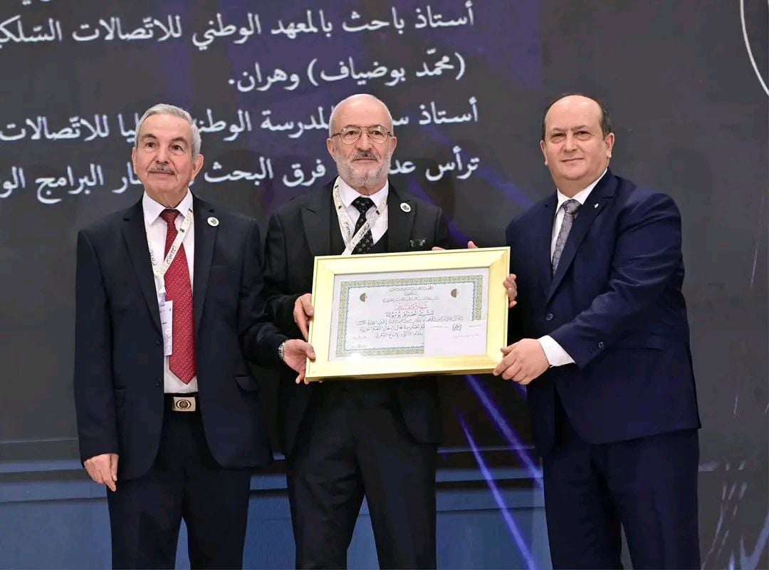 Algeria Honors Literary Excellence with Presidential Award