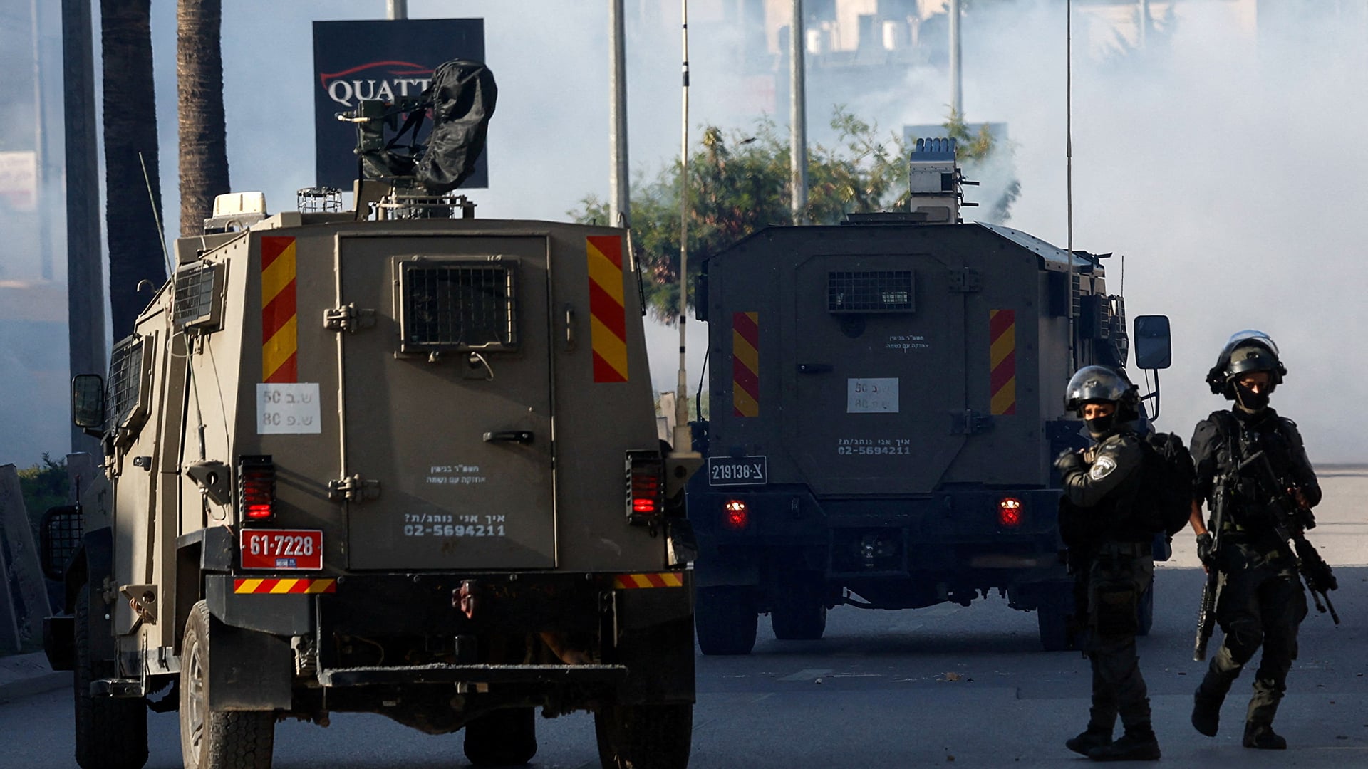 Israeli Forces Open Fire Near Qalandia, Raids Continue in West Bank