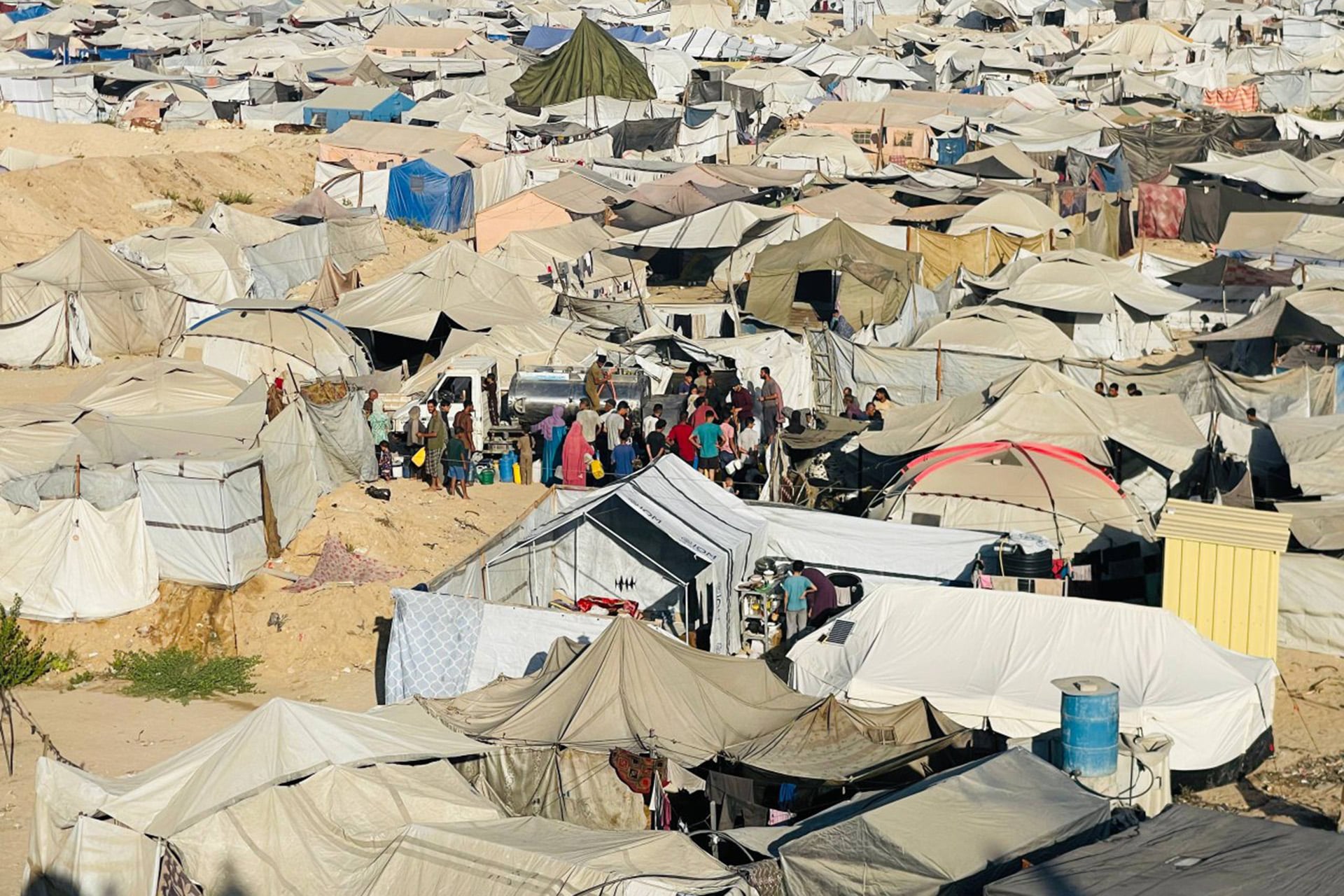 Gaza: Israeli Group Documents Waves of Displacement