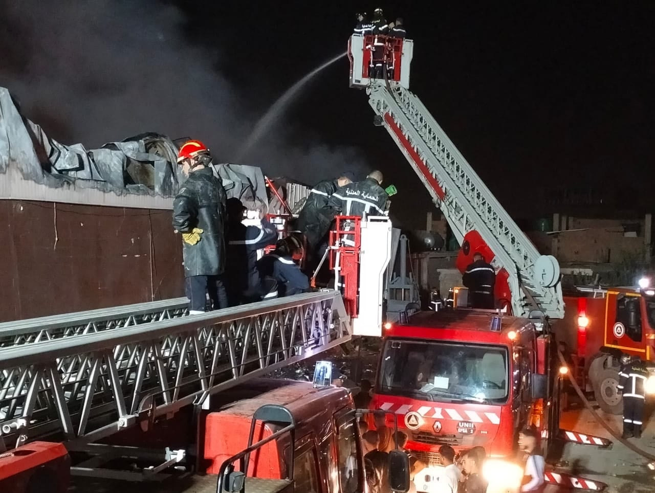 Major Fire Engulfs Clothing Stores in Algiers