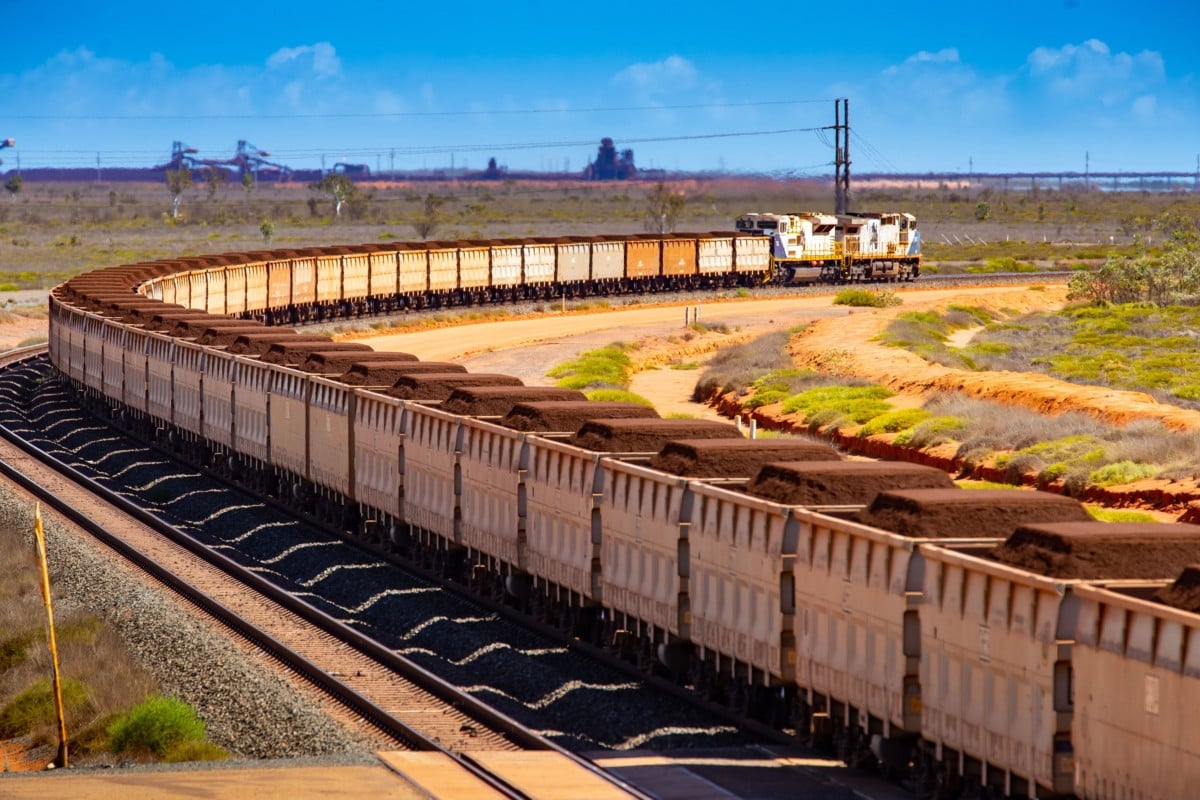 Gara Djebilet Iron Ore Set to Arrive in Oran Next Month
