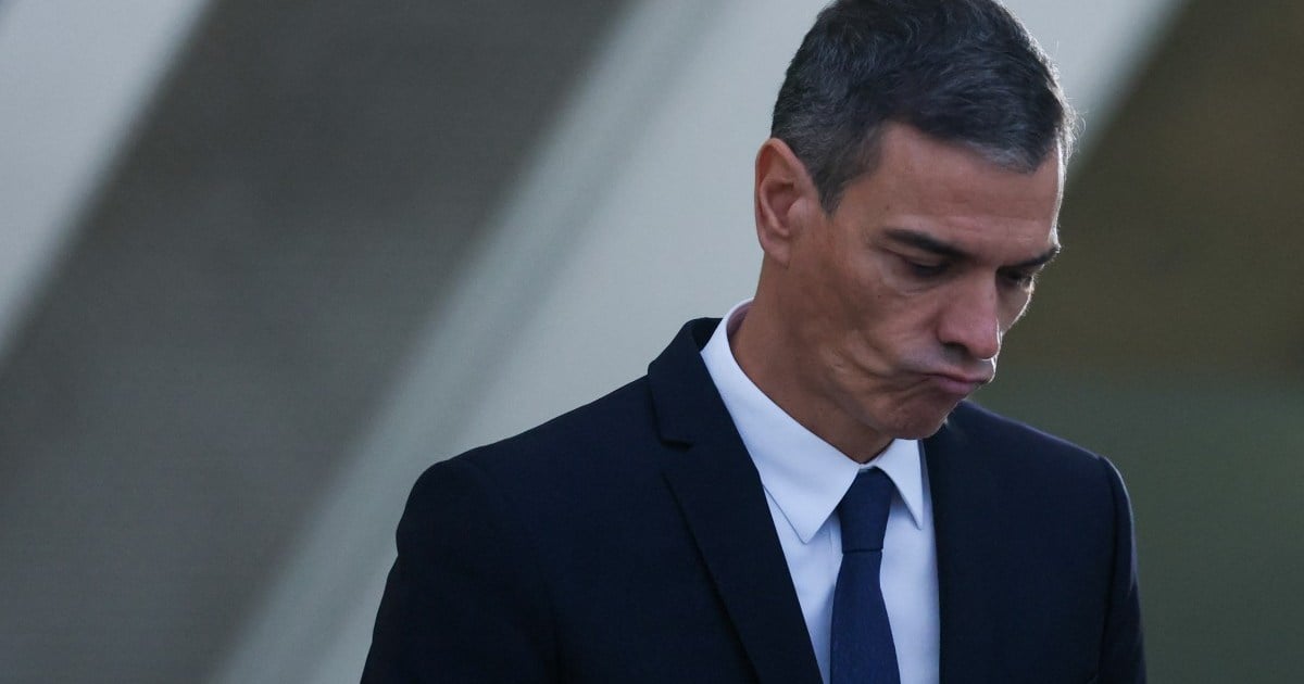 Spanish Ruling Party Suffers Setback as Far-Right Gains