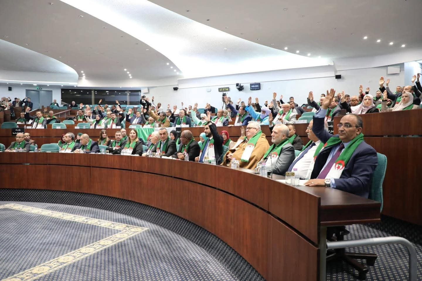 Algerian Parliament Approves Landmark Legislative Package