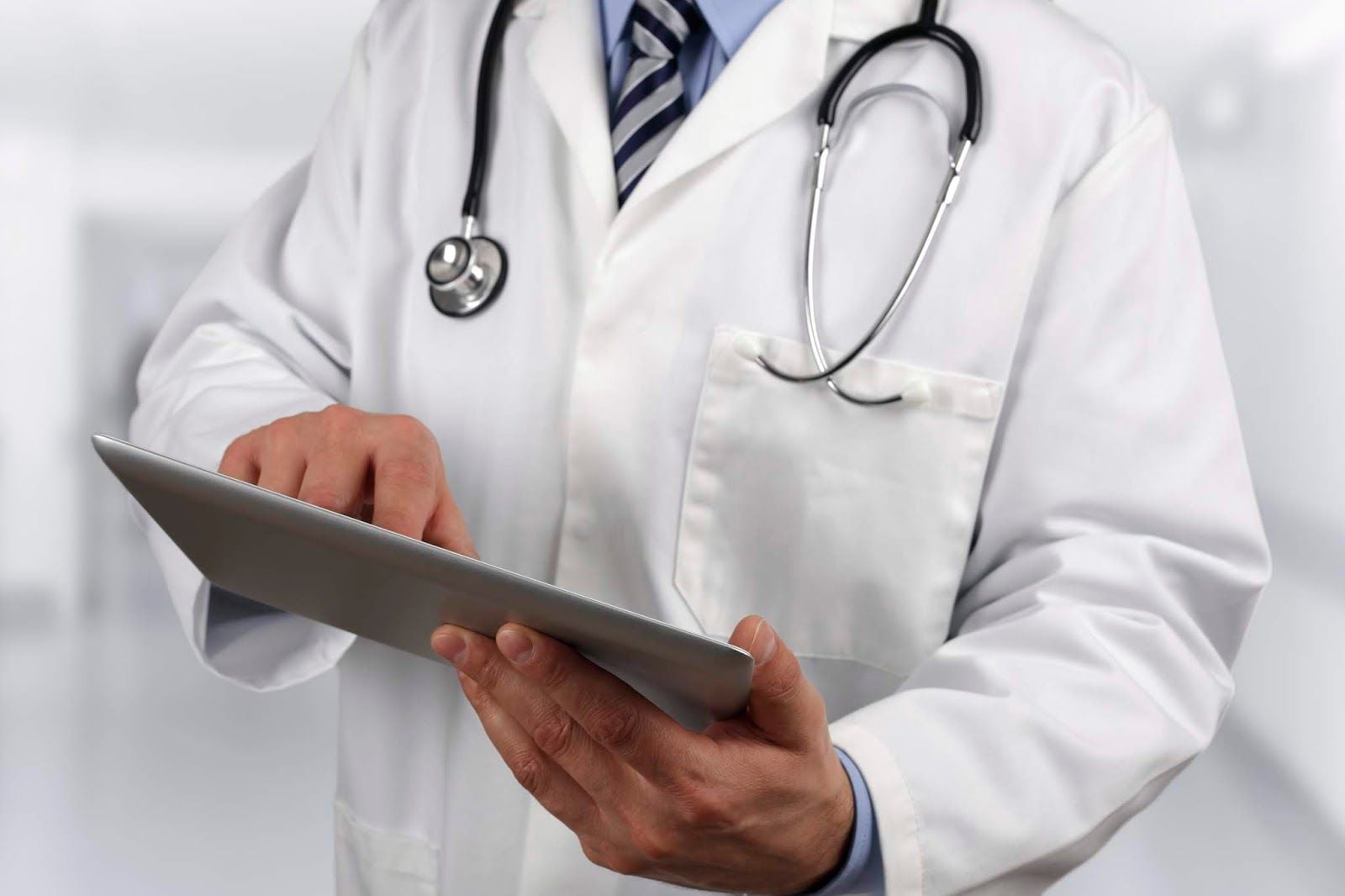 Labor Minister Urges Faster Digitalization of PRESTIMED, Expands Occupational Health Services