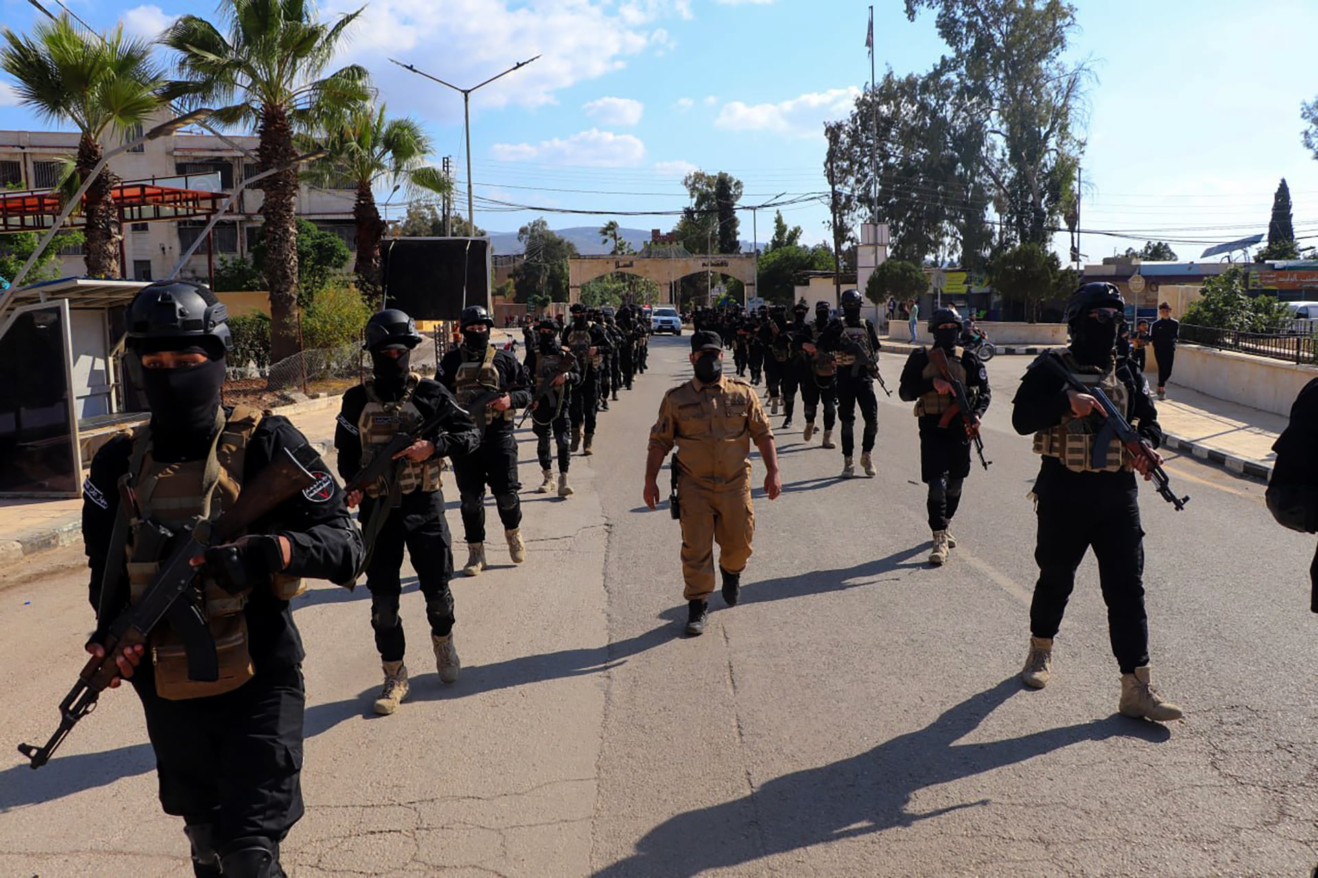 Syrian Interior Ministry Calls on Defectors to Rejoin Security Forces