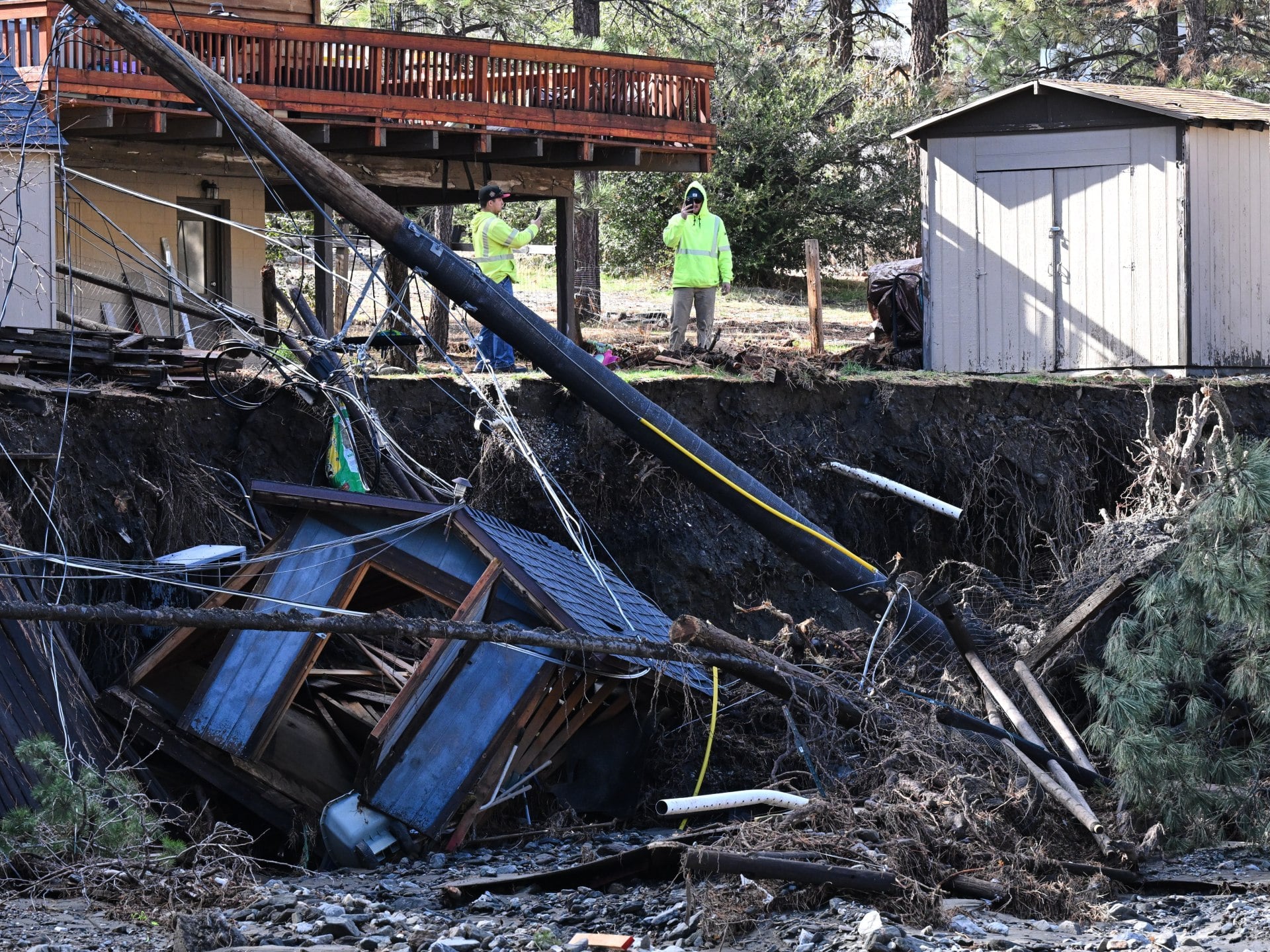 California Braces for Wettest Christmas in Years Amid Flood Emergency