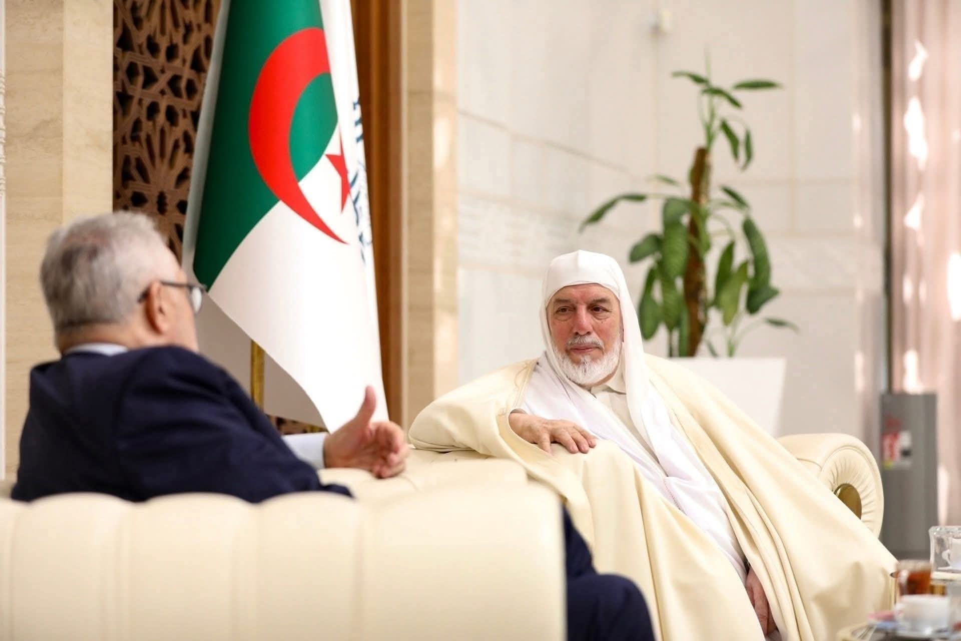 Paris Mosque Rector Visits Grand Mosque of Algiers