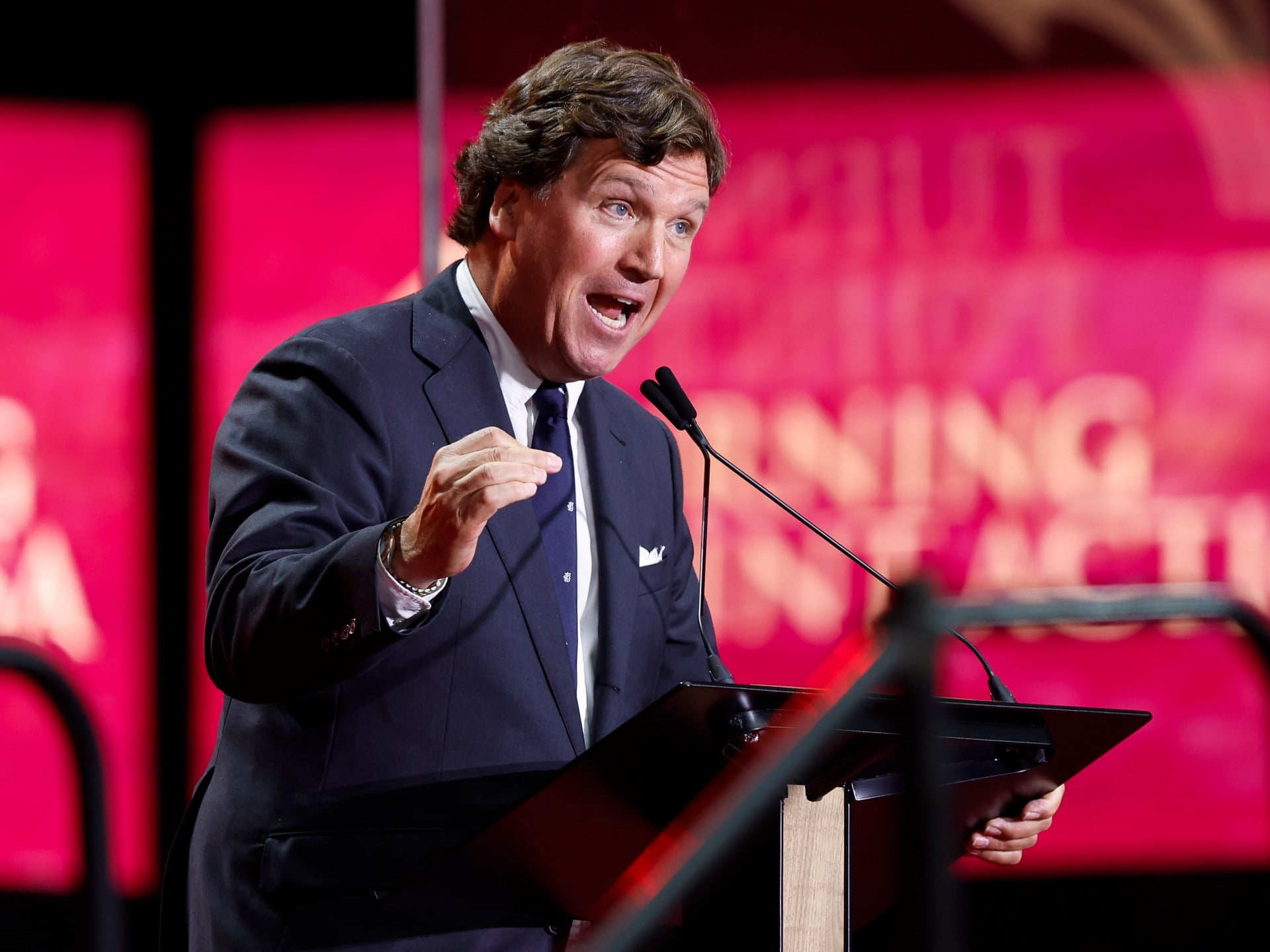 Carlson’s “Radical Islam” Remarks Ignite MAGA Divide