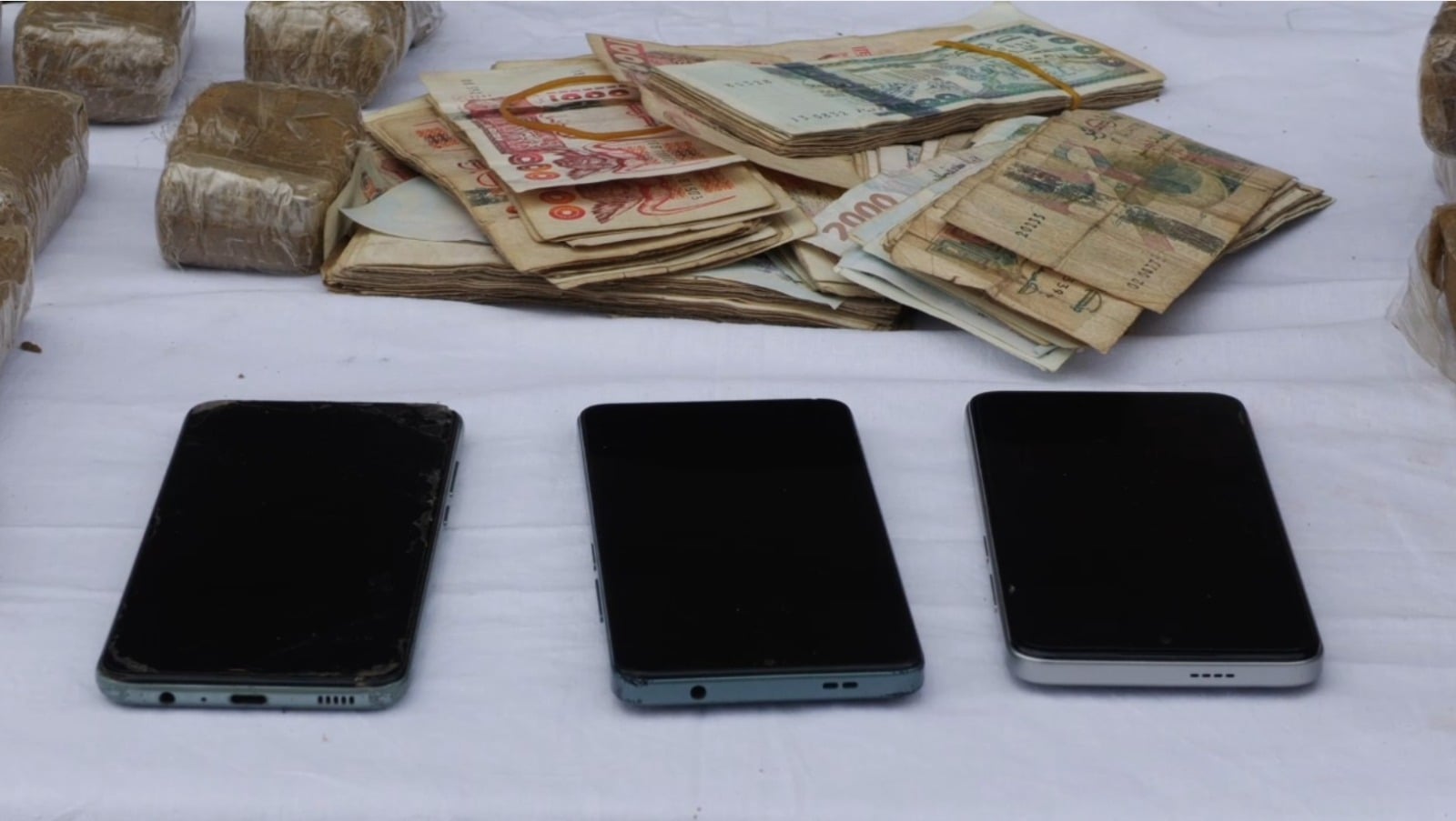 Oran: Drug Bust Nets 50kg of Cannabis, Cash, and Vehicle