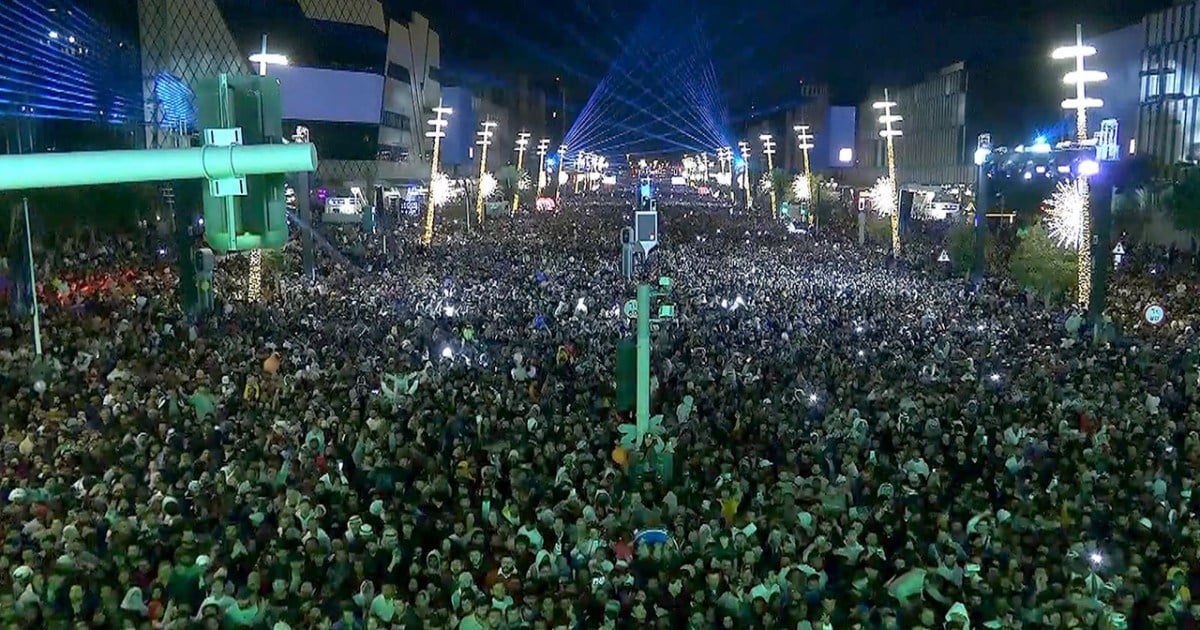 Thousands Celebrate New Year’s Eve in Lusail, Qatar