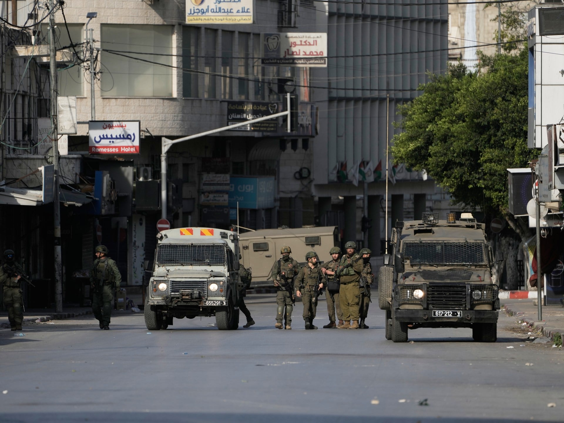 Palestinian Killed, Dozens Arrested in West Bank Raids