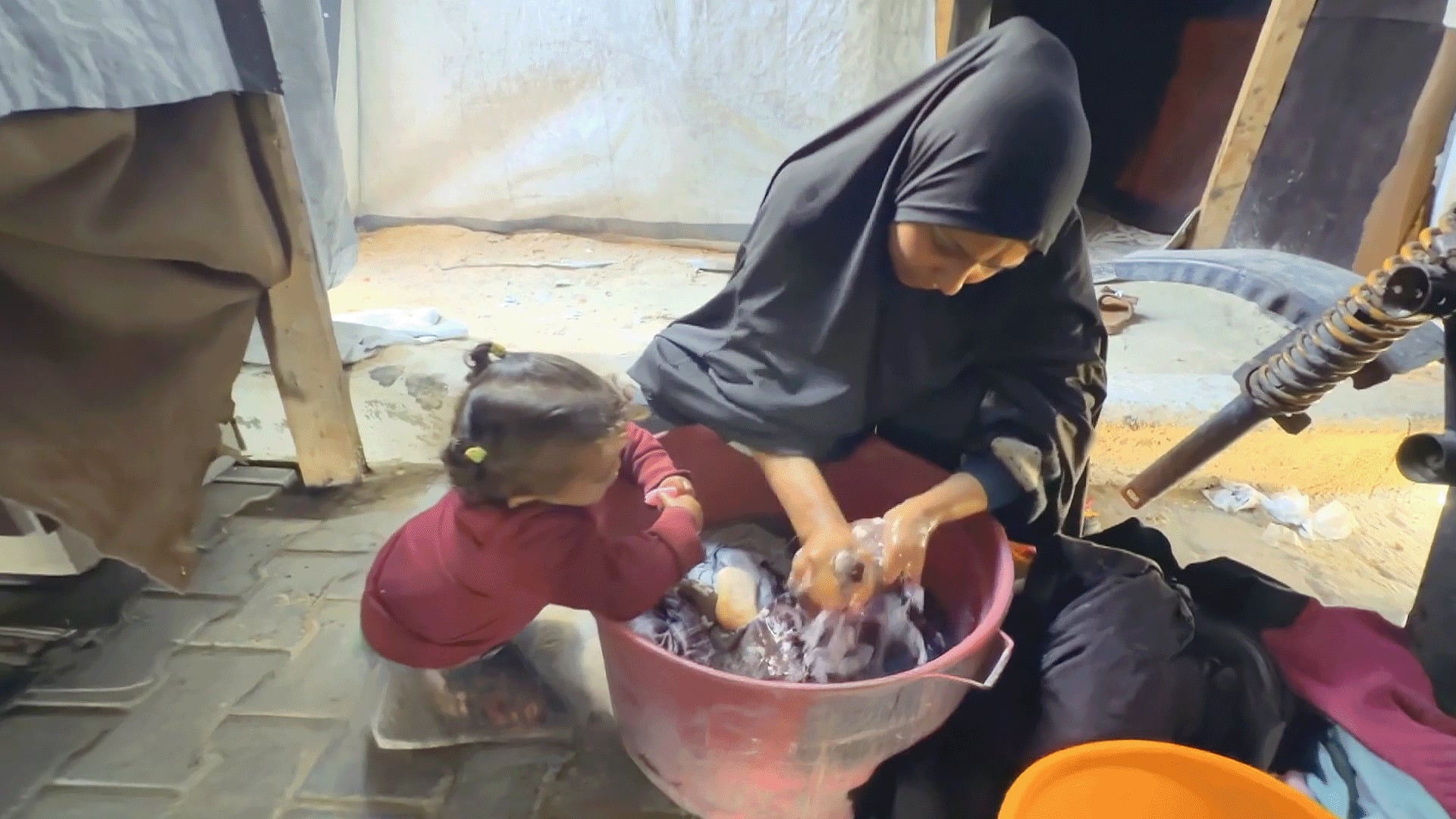 Gaza: Displaced Face Dire Conditions in Shelters