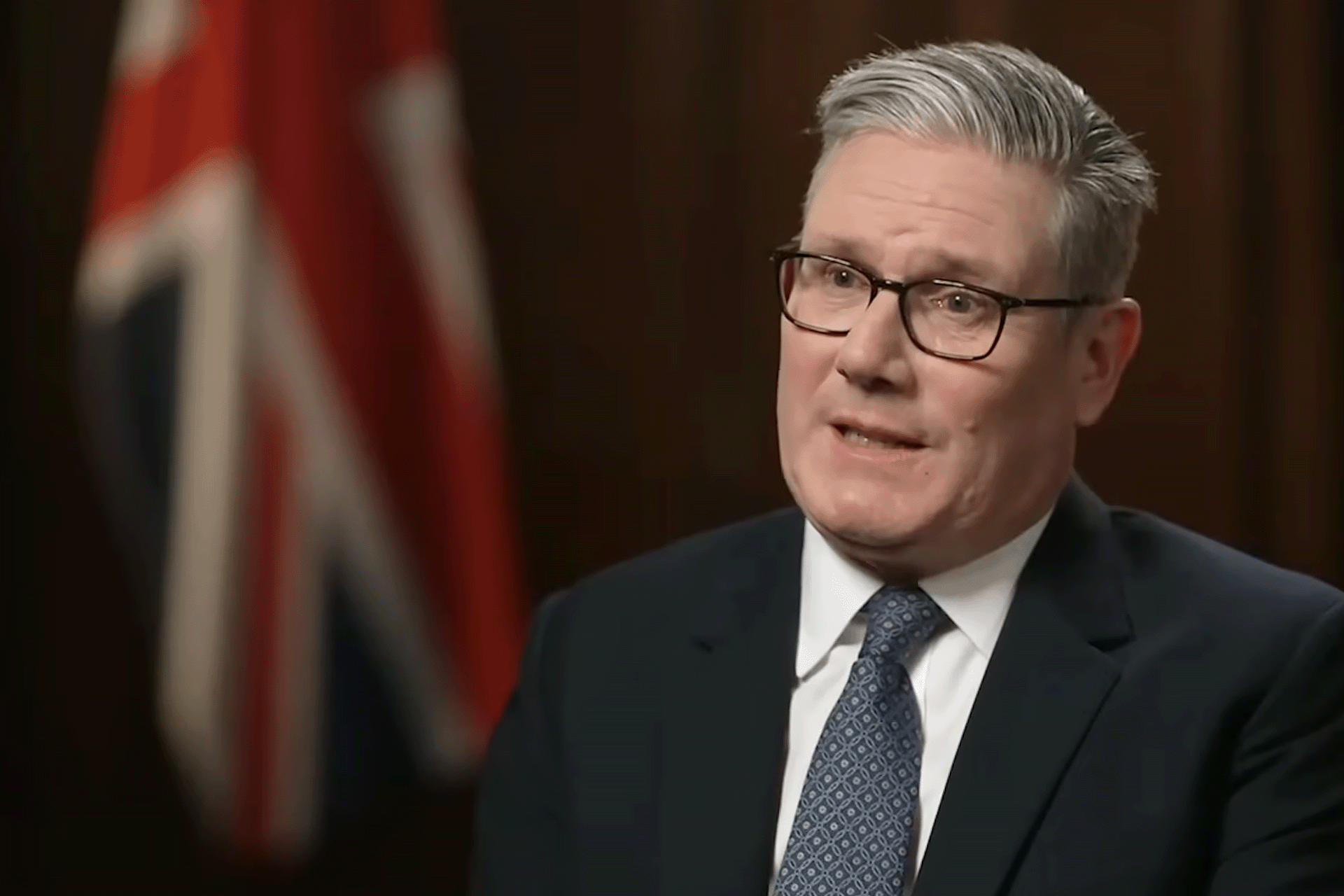 Starmer Vows to Serve Full Term Amidst Rising Pressure