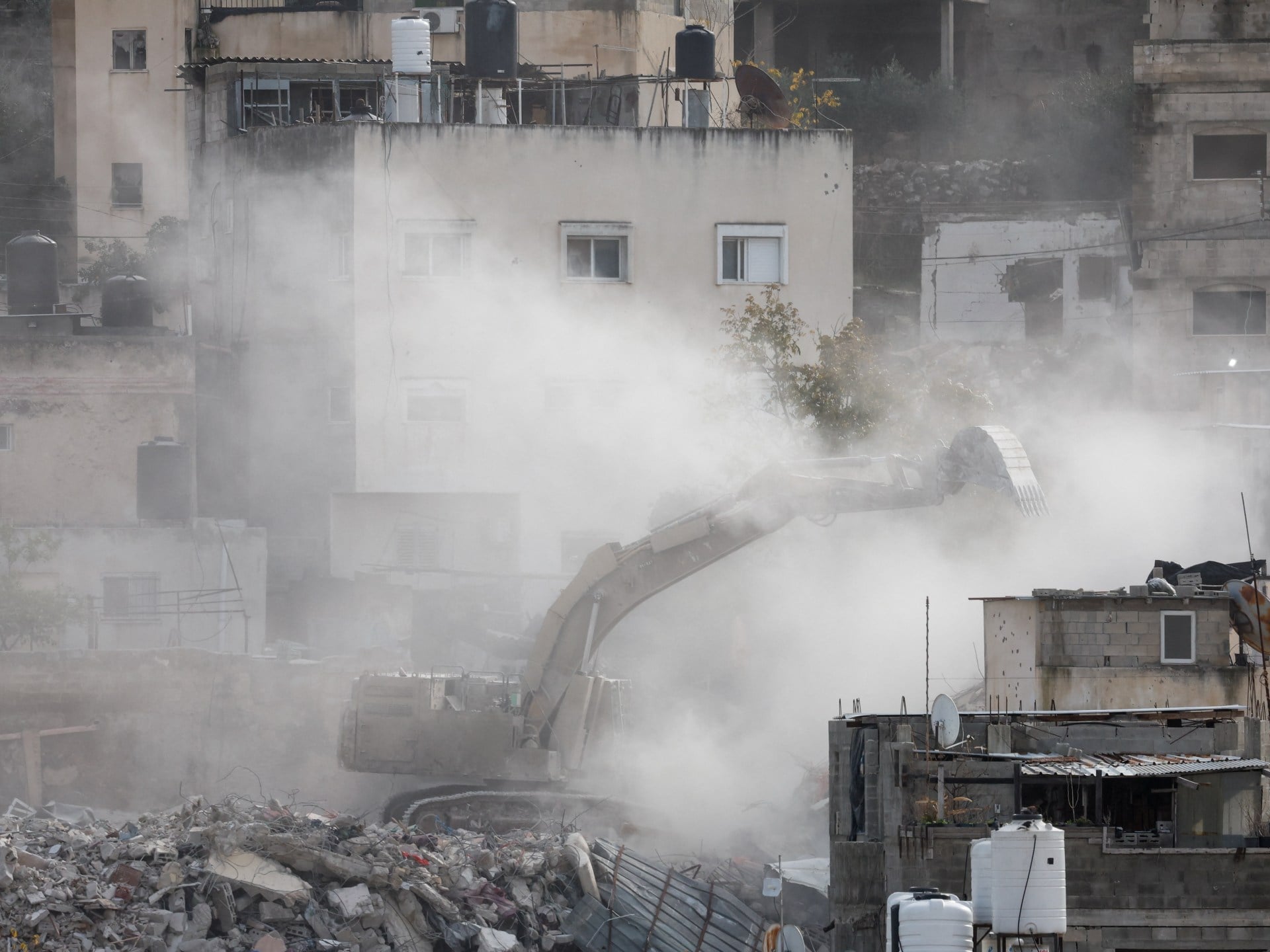 West Bank: Palestinians Suffer Suffocation Amidst Clashes