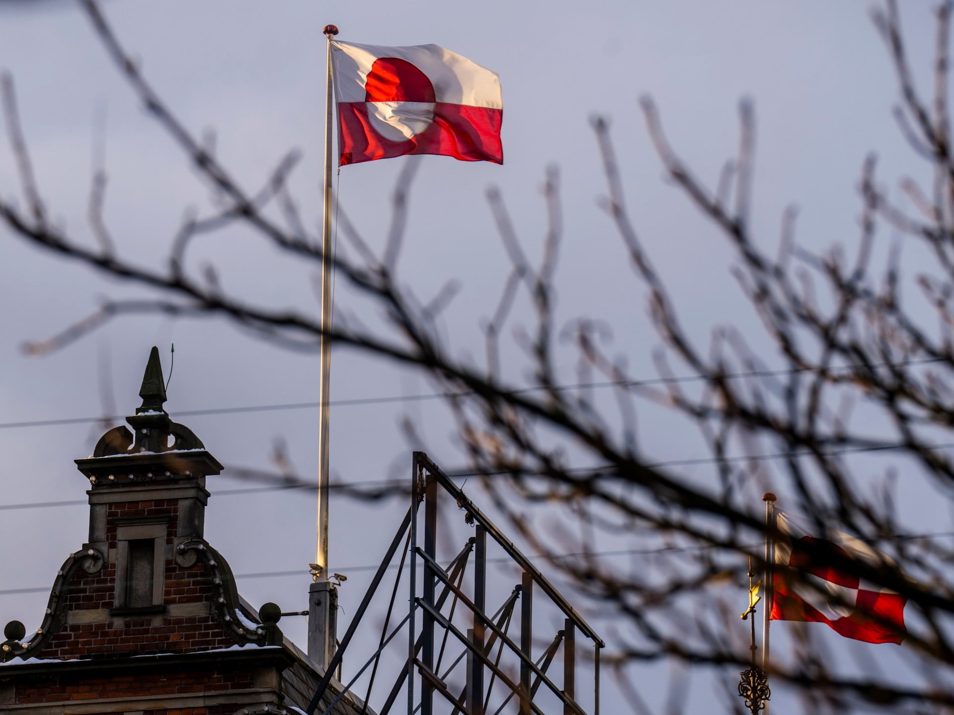 US Mulls Financial Incentives for Greenland Acquisition: Report