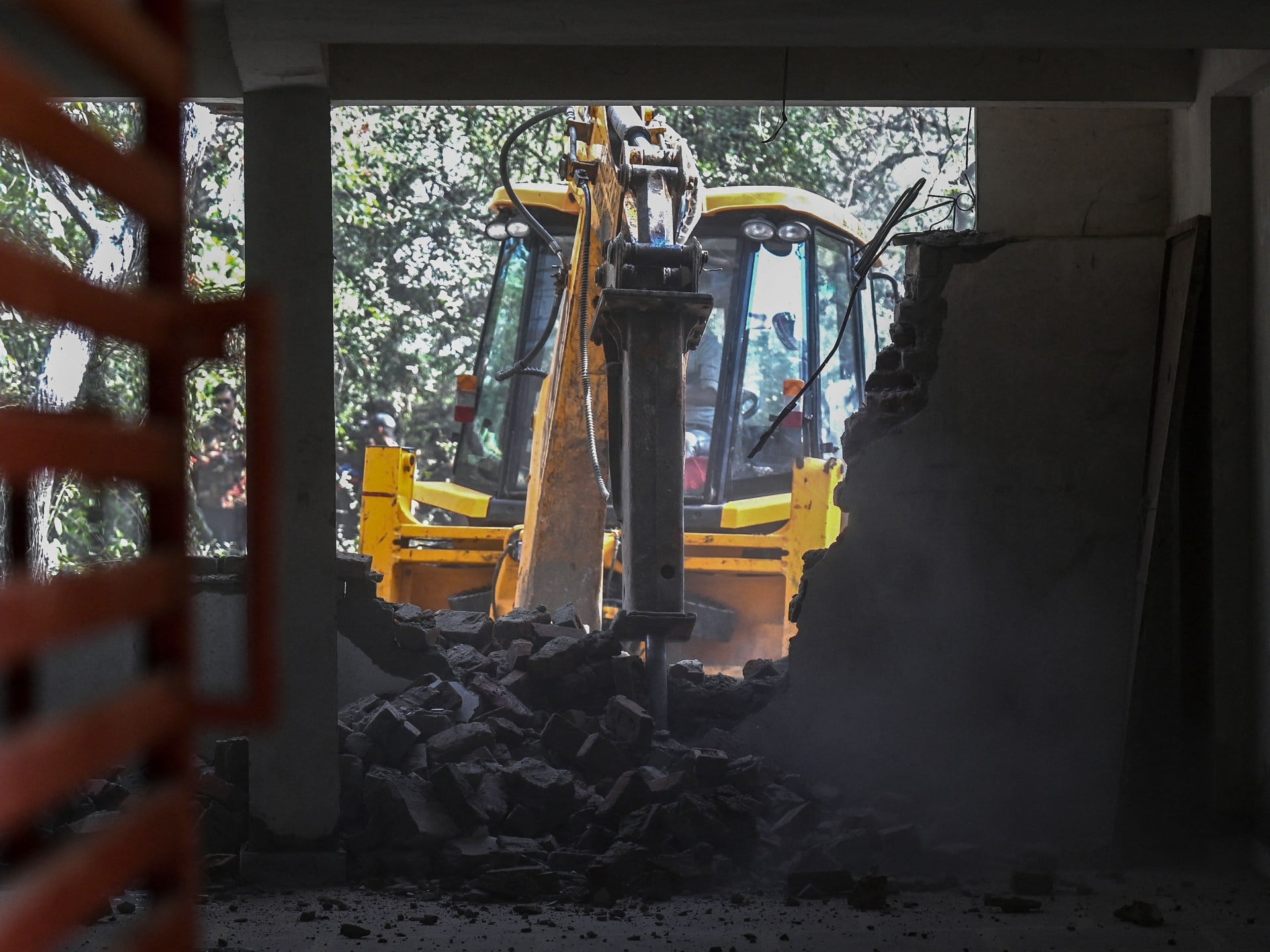 Clashes Erupt in Old Delhi During Demolition Near Historic Mosque