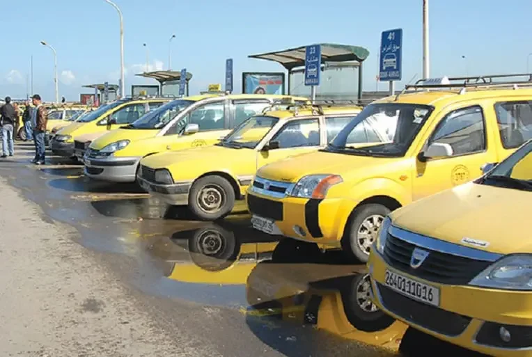 Taxi Services Gradually Resuming Across Algeria